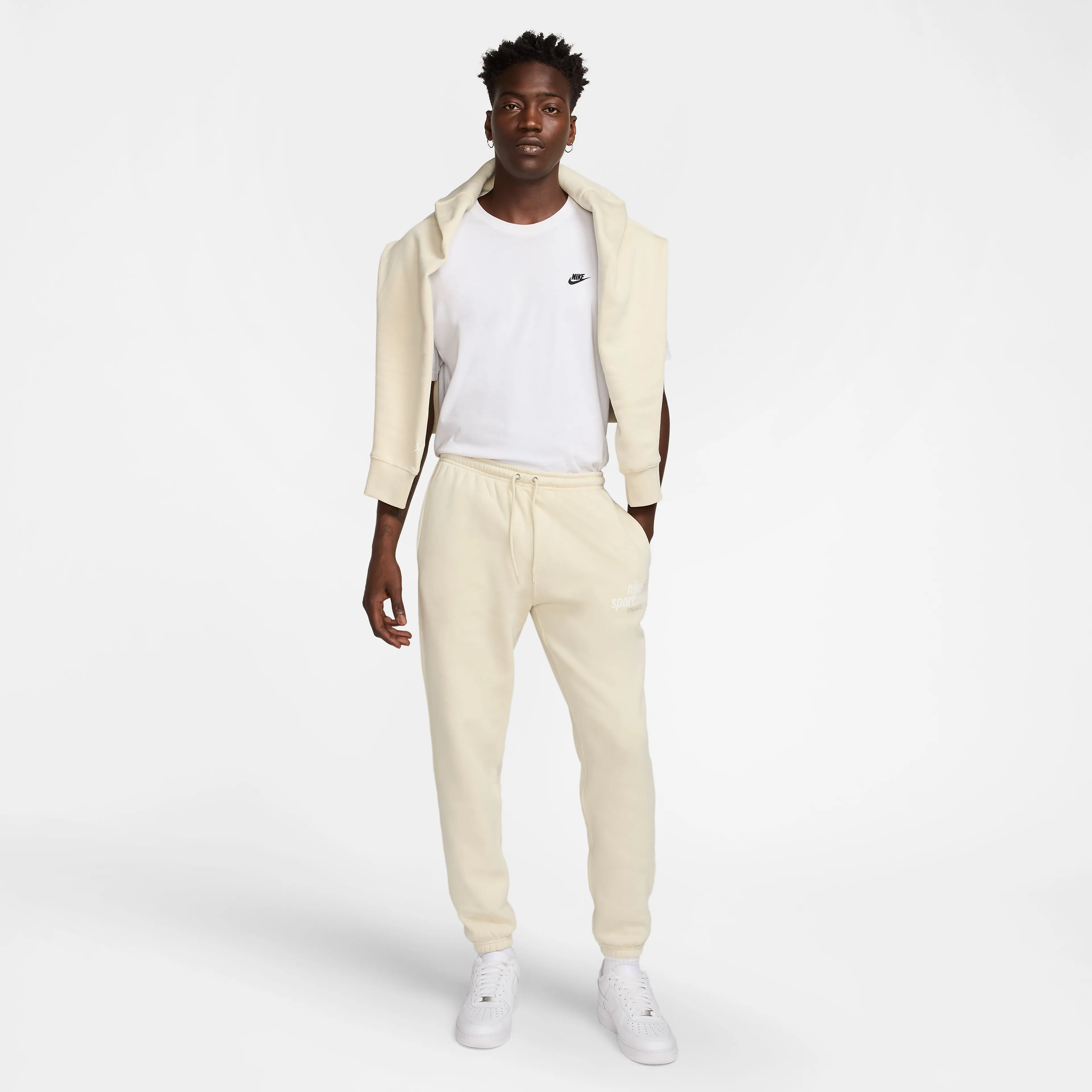 M NK CLUB BB CF PANT NSW GFX