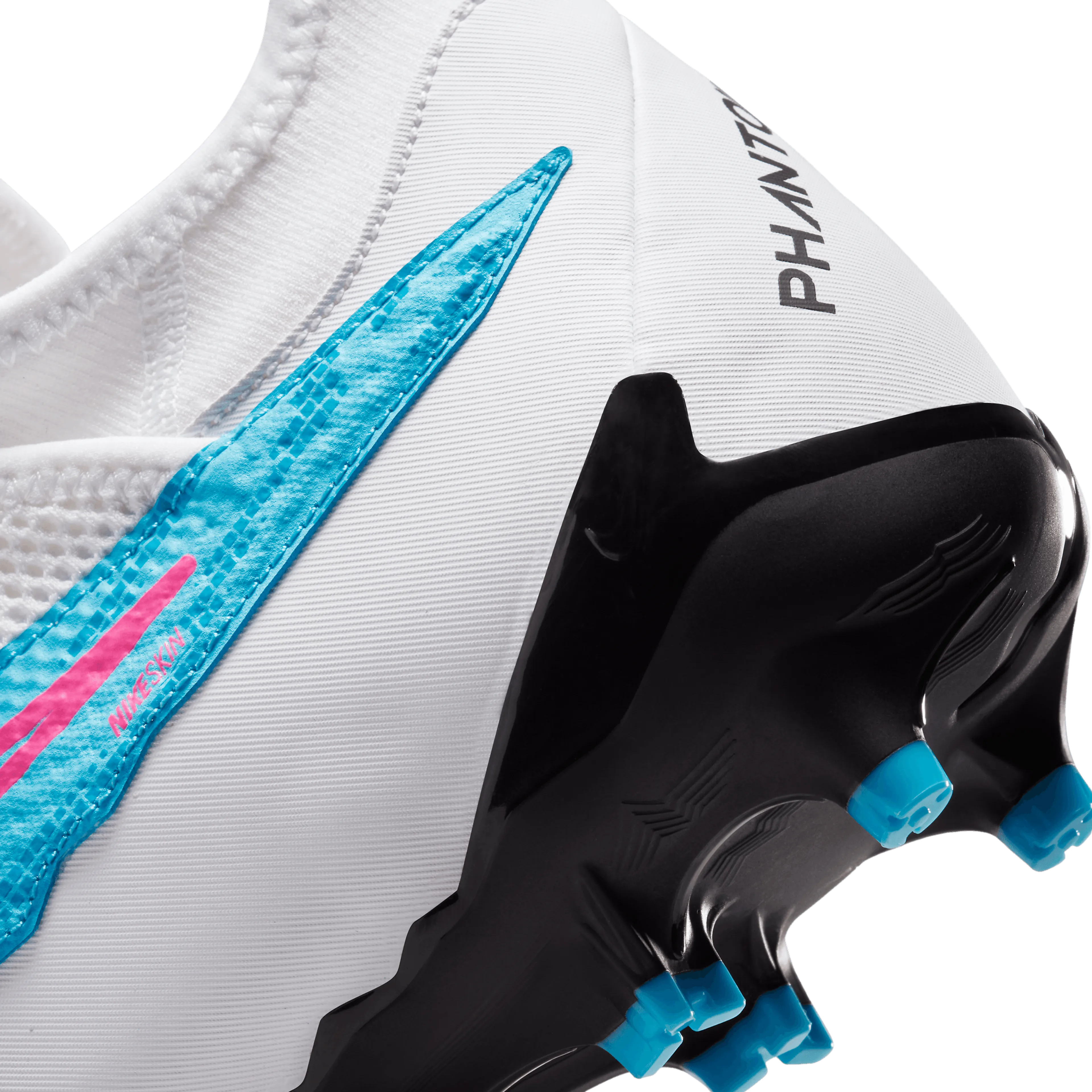 Nike Phantom GX Academy Dynamic Fit