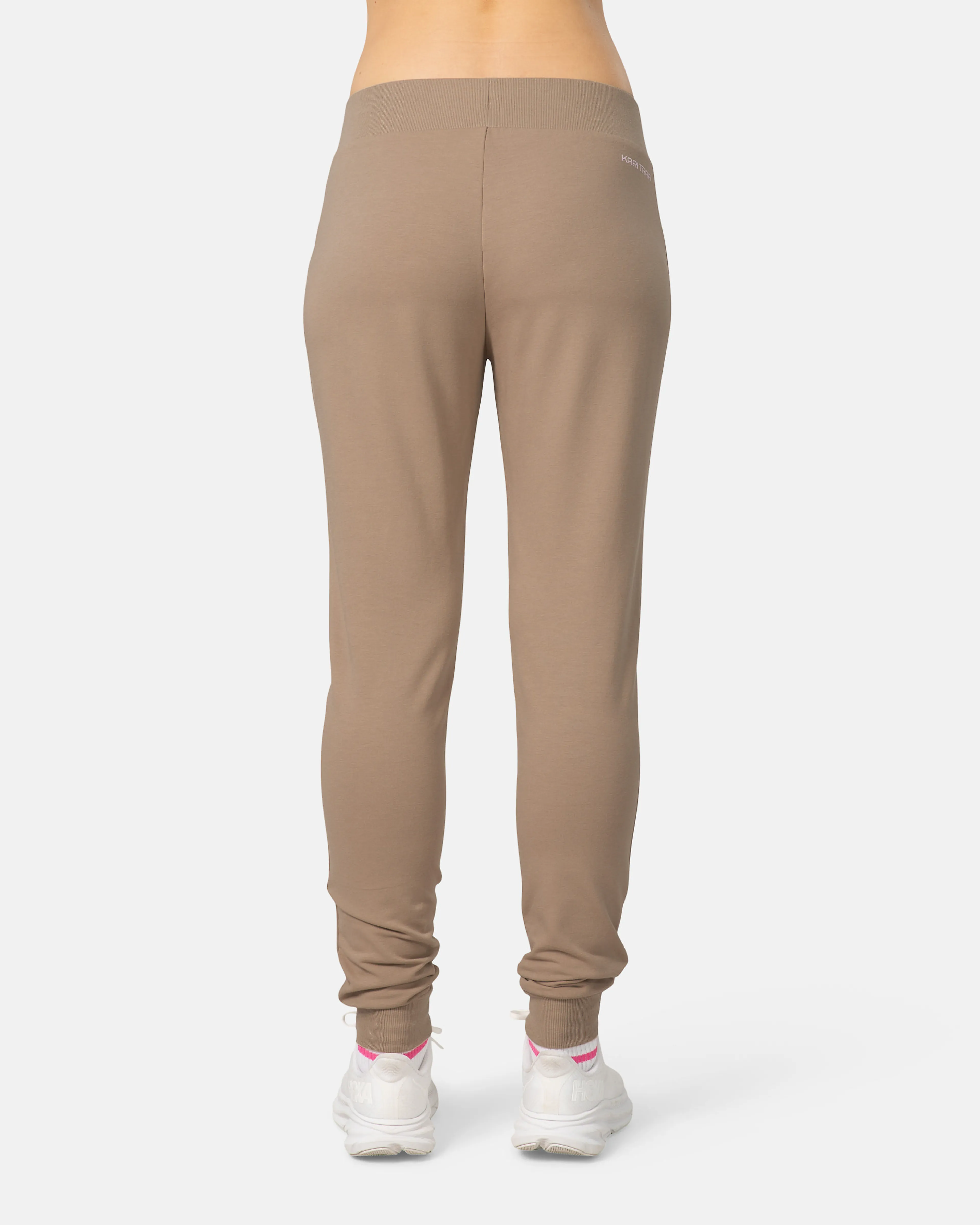 KARI PANT