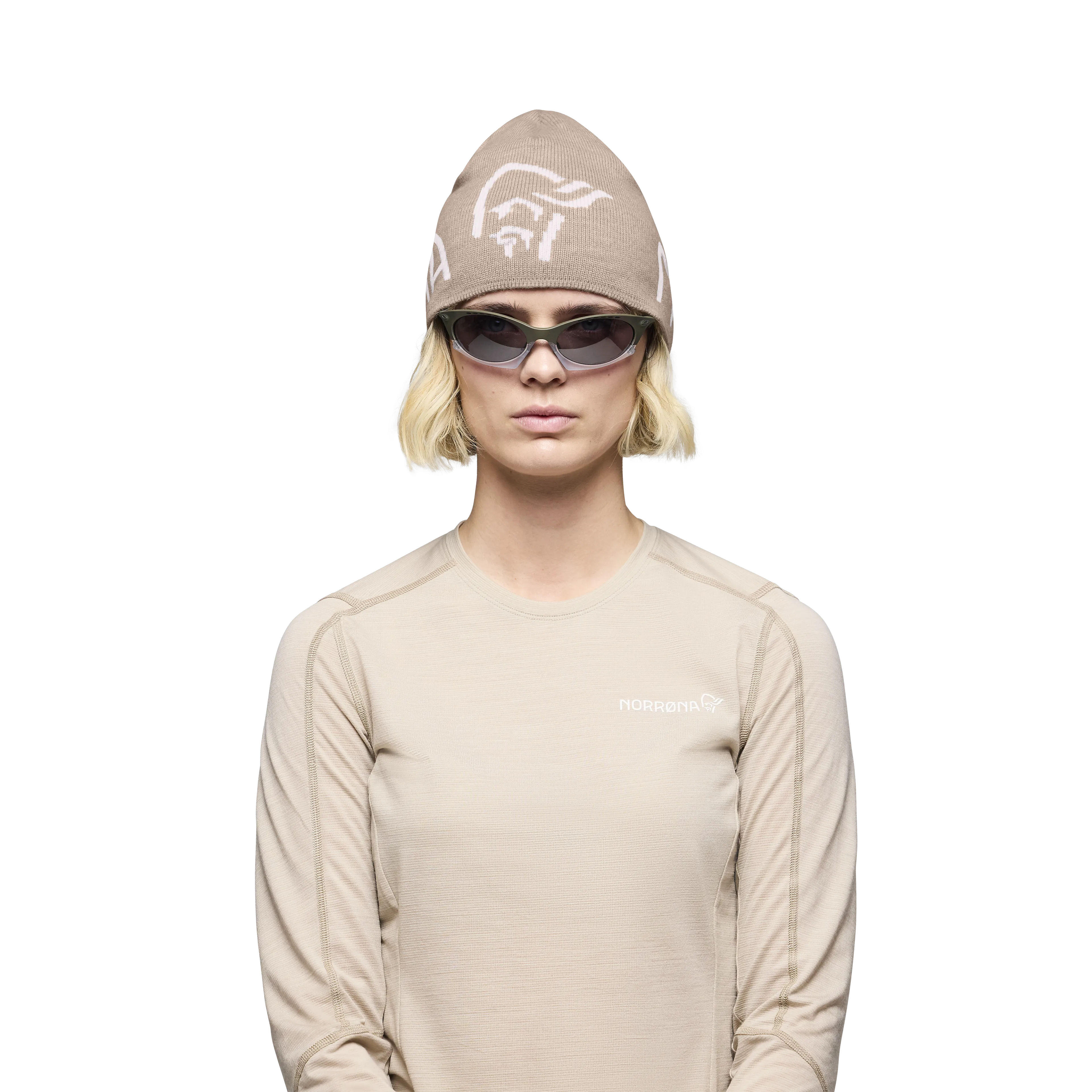 /29 mid merinoUll logo Beanie