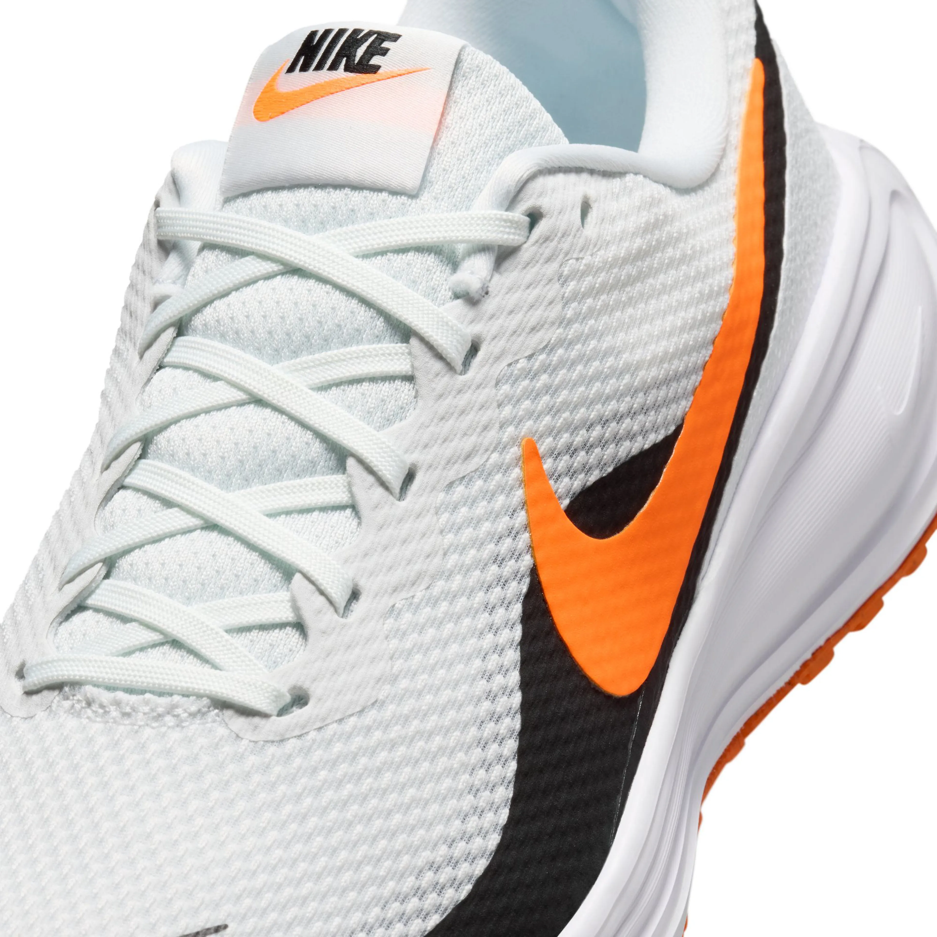 Revolution 8 Men's Road Running Shoes