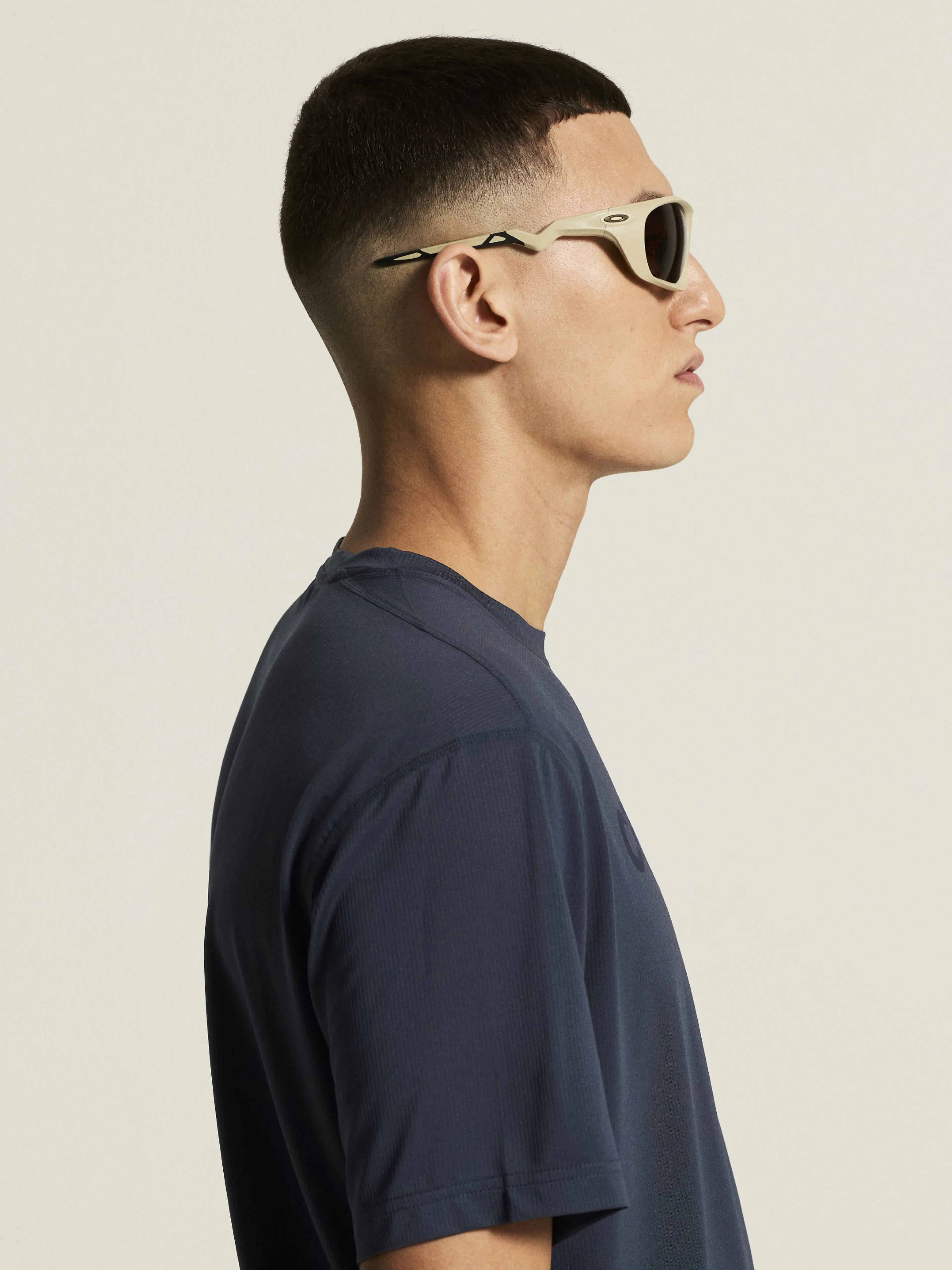 Essence Logo Tee 2 M