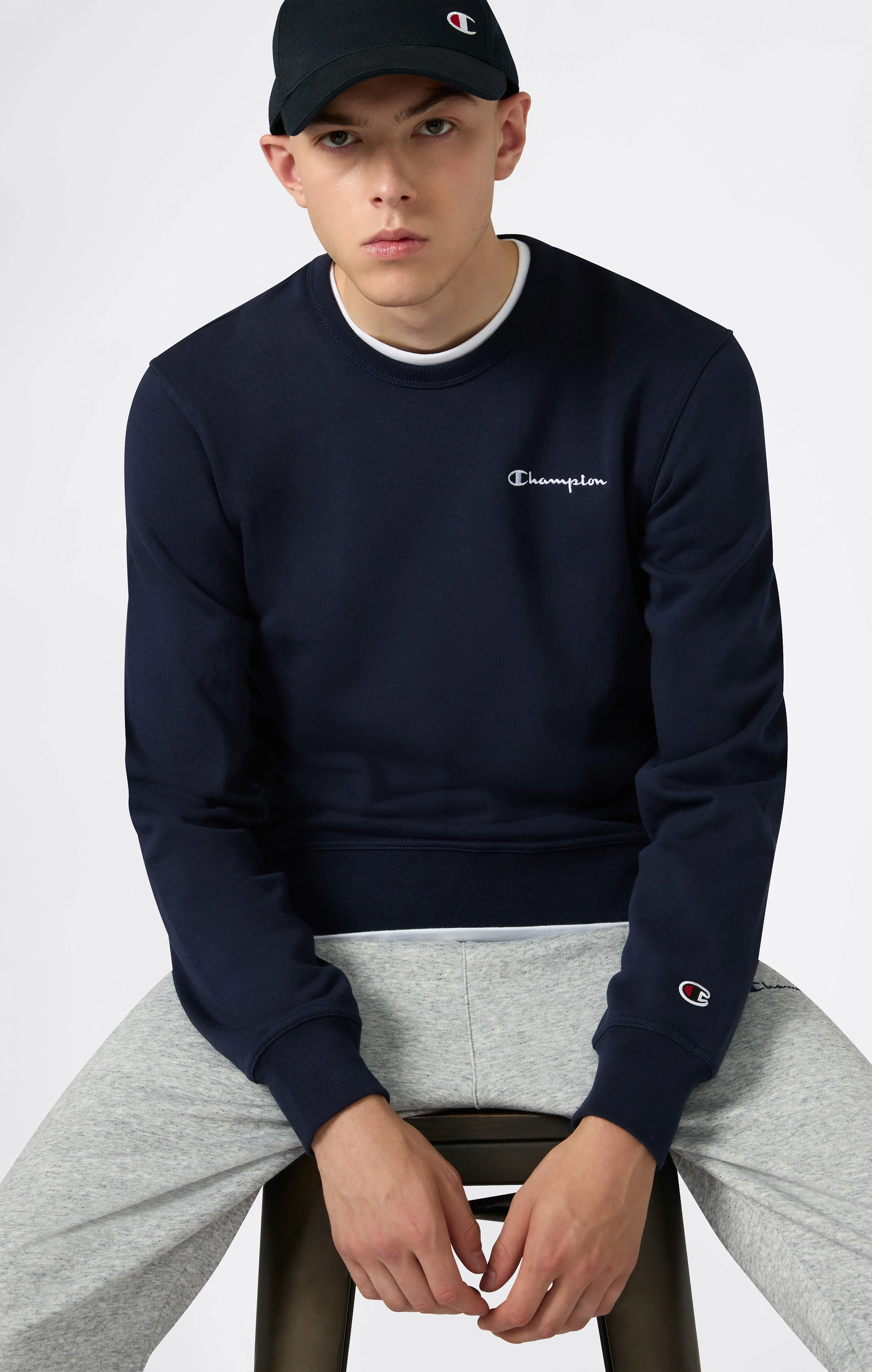 Crewneck Sweatshirt small contrast logo mens Crewneck Sweatshirt small contrast logo mens