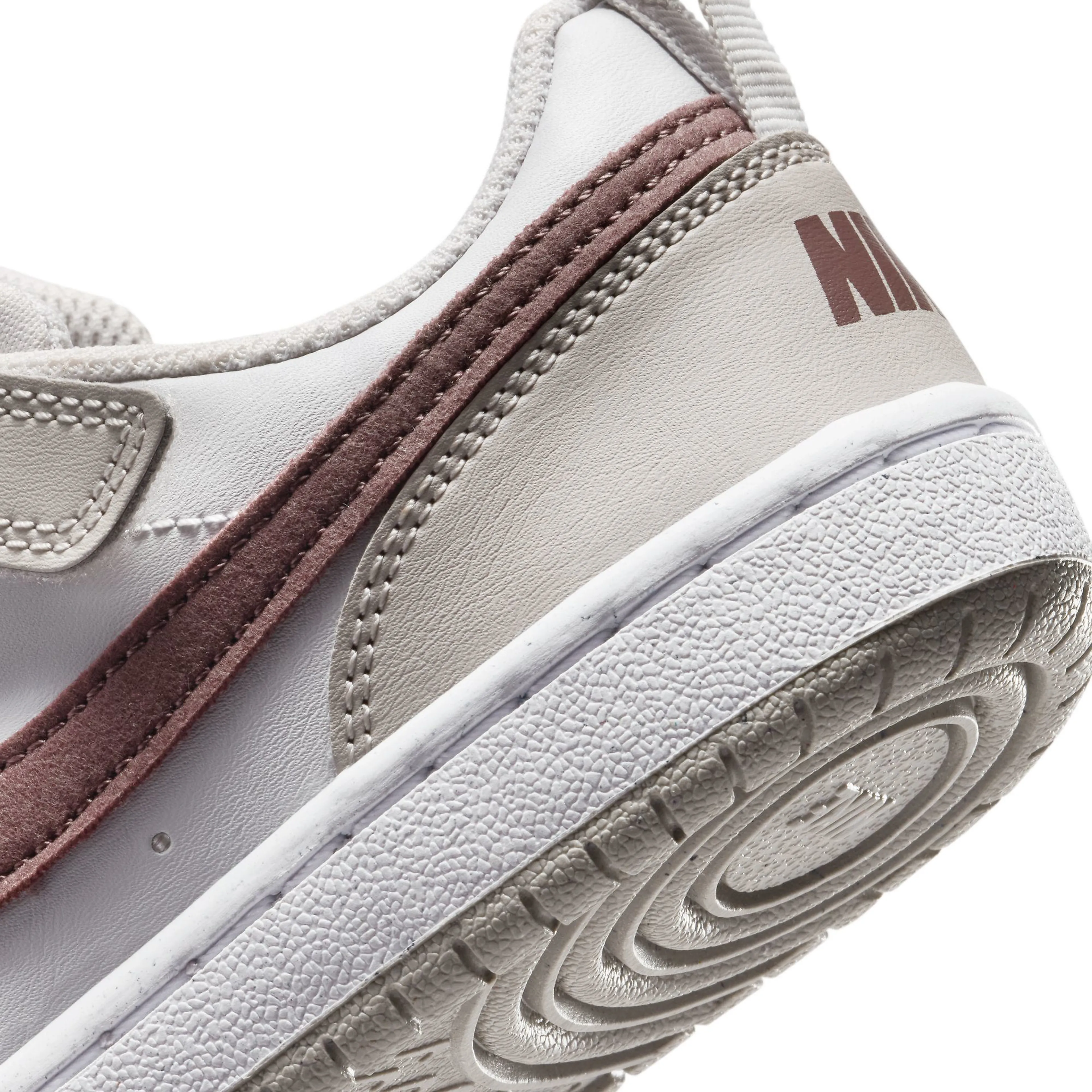 Court Borough Low Essential+ Little Kids' Shoes