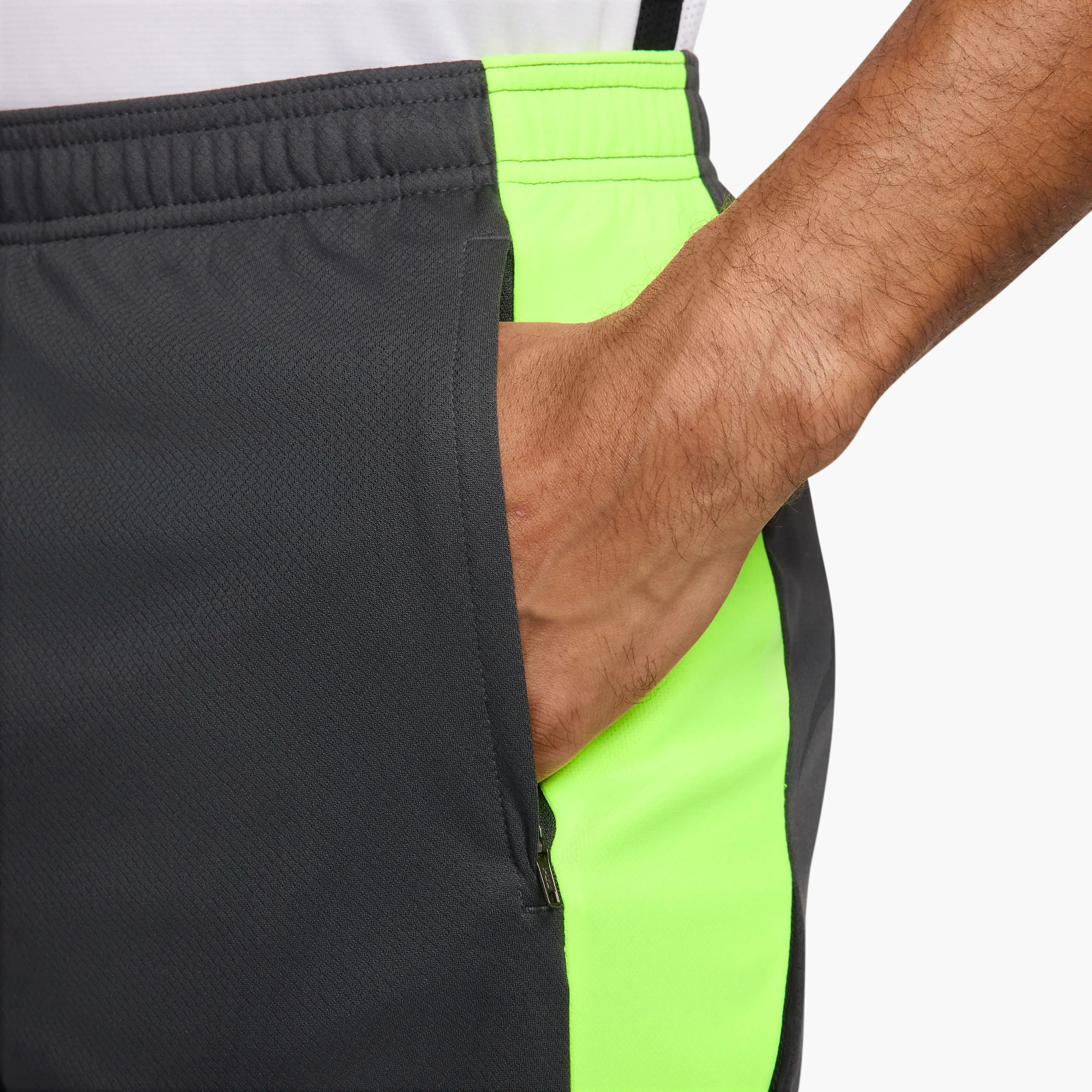 Strike Dri-FIT Global shorts herre