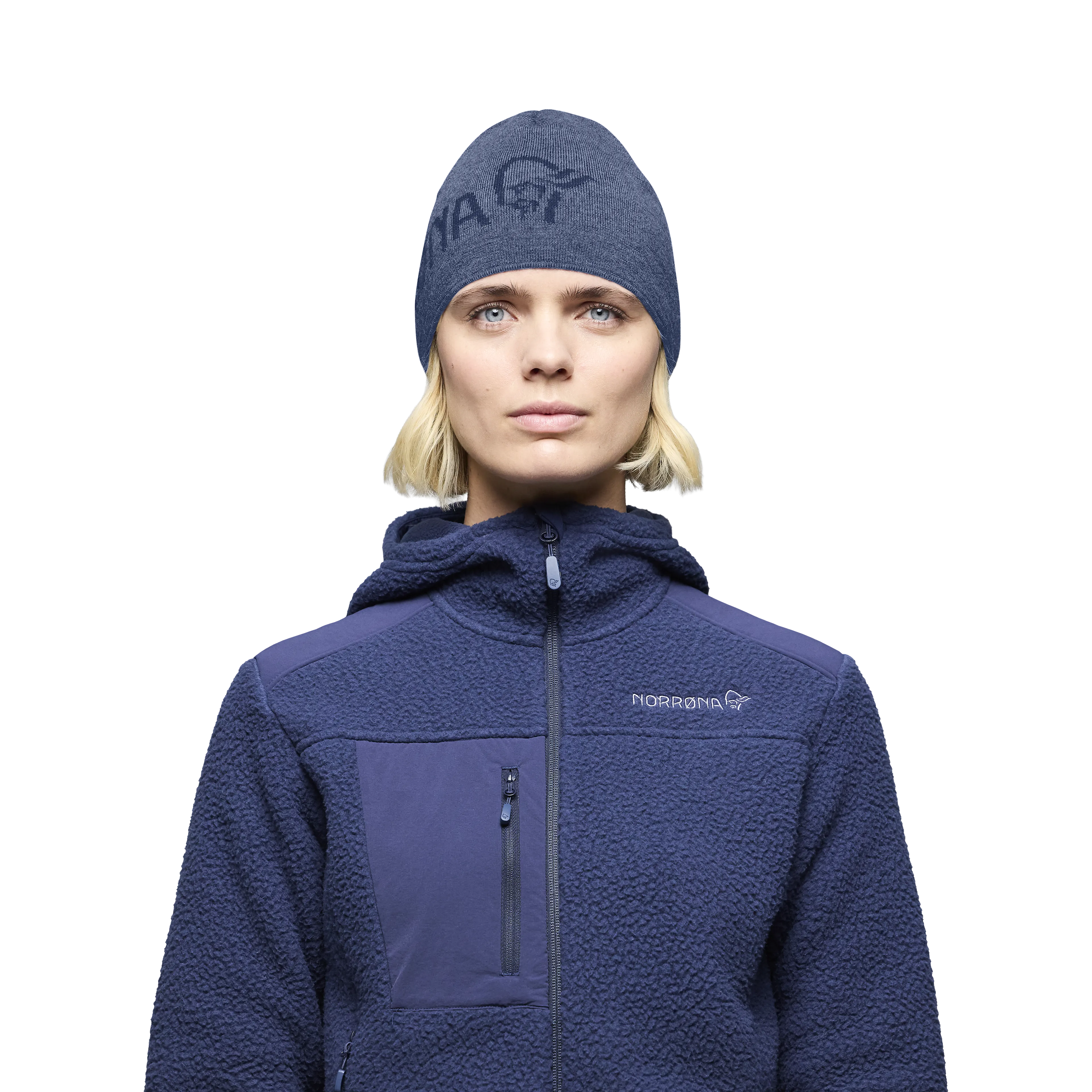 /29 light merinoUll logo Beanie