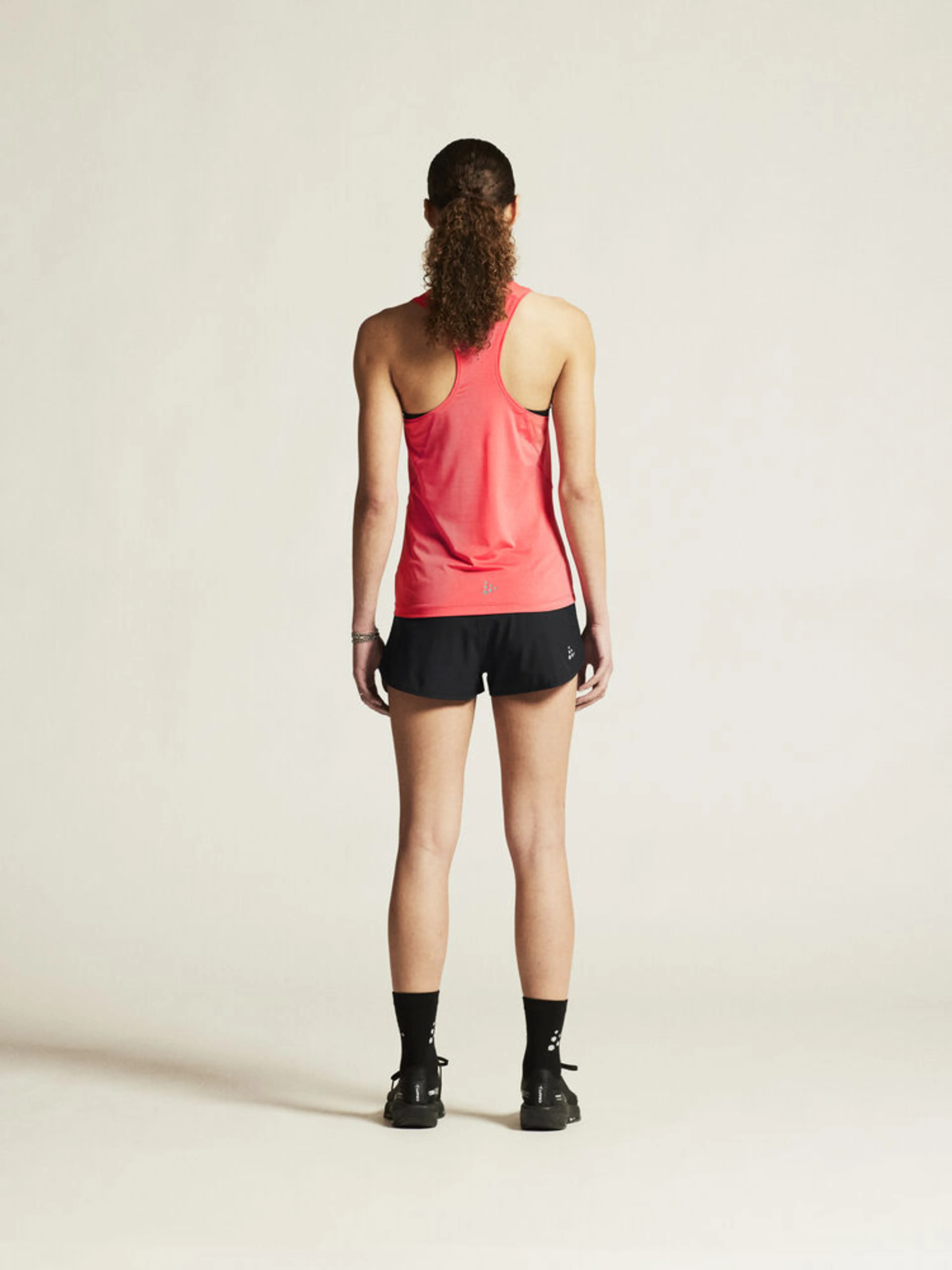 Adv Essence Singlet 2 W