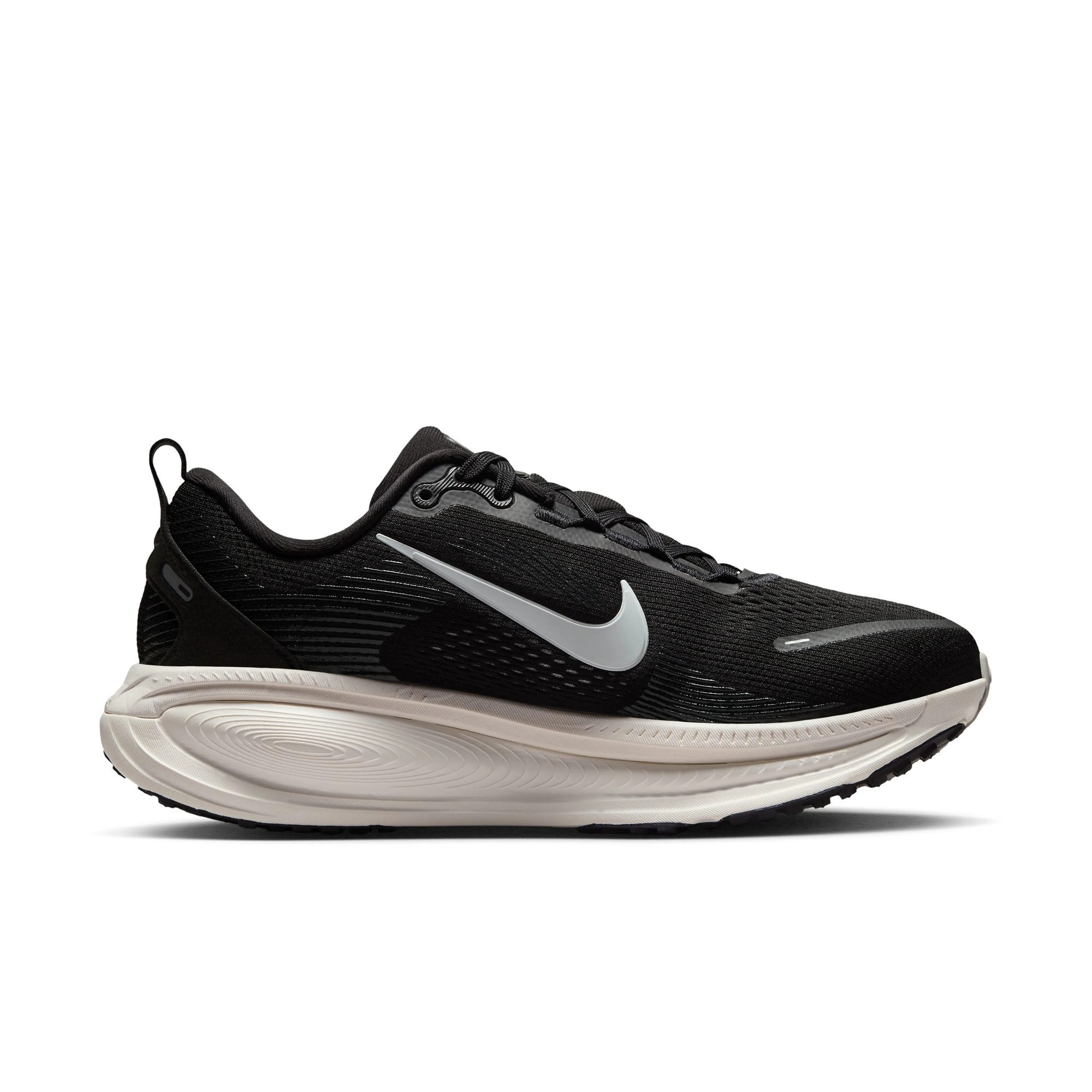 Vomero 18 Women's Road Running Shoes (Wide)