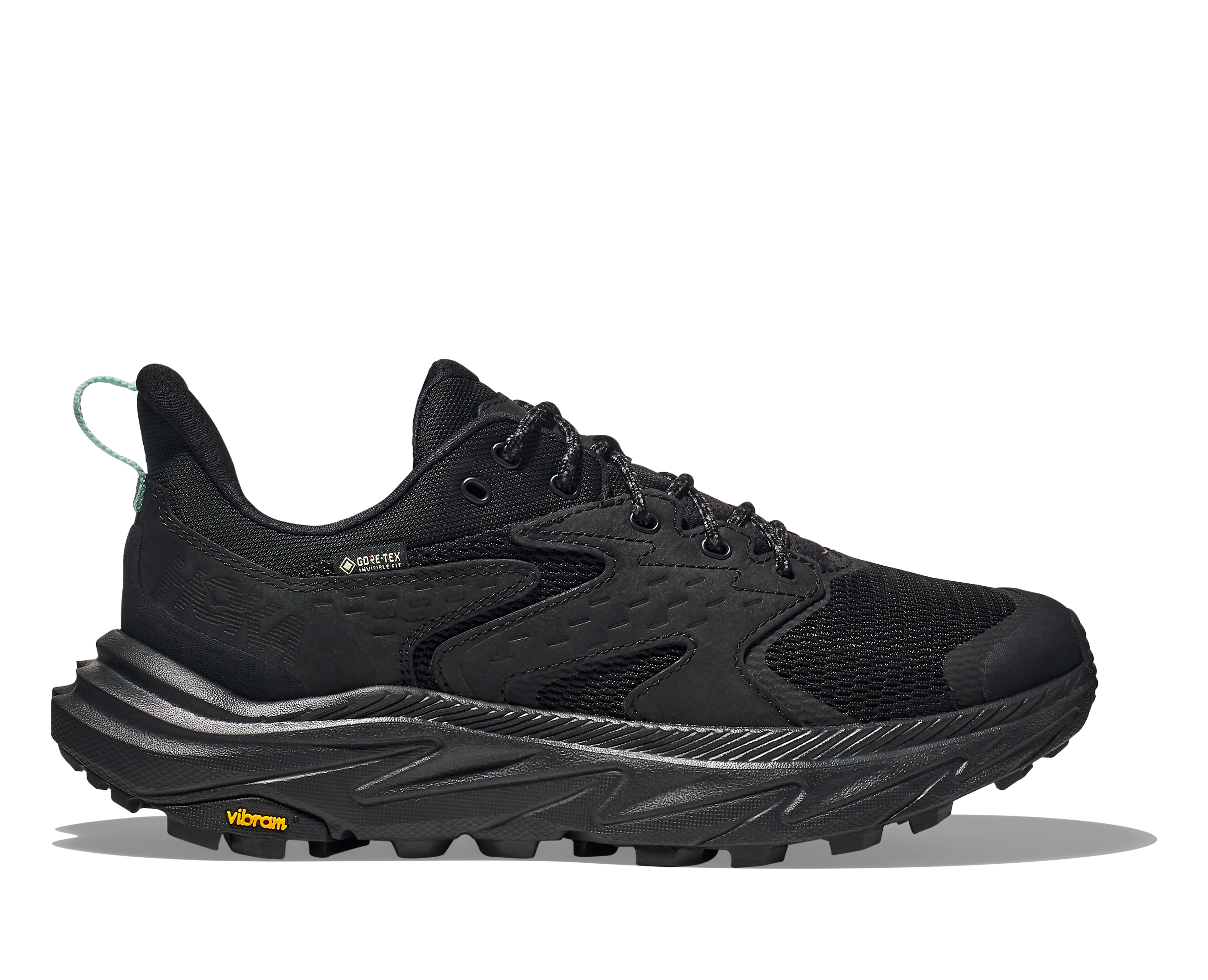 BLACK / BLACK