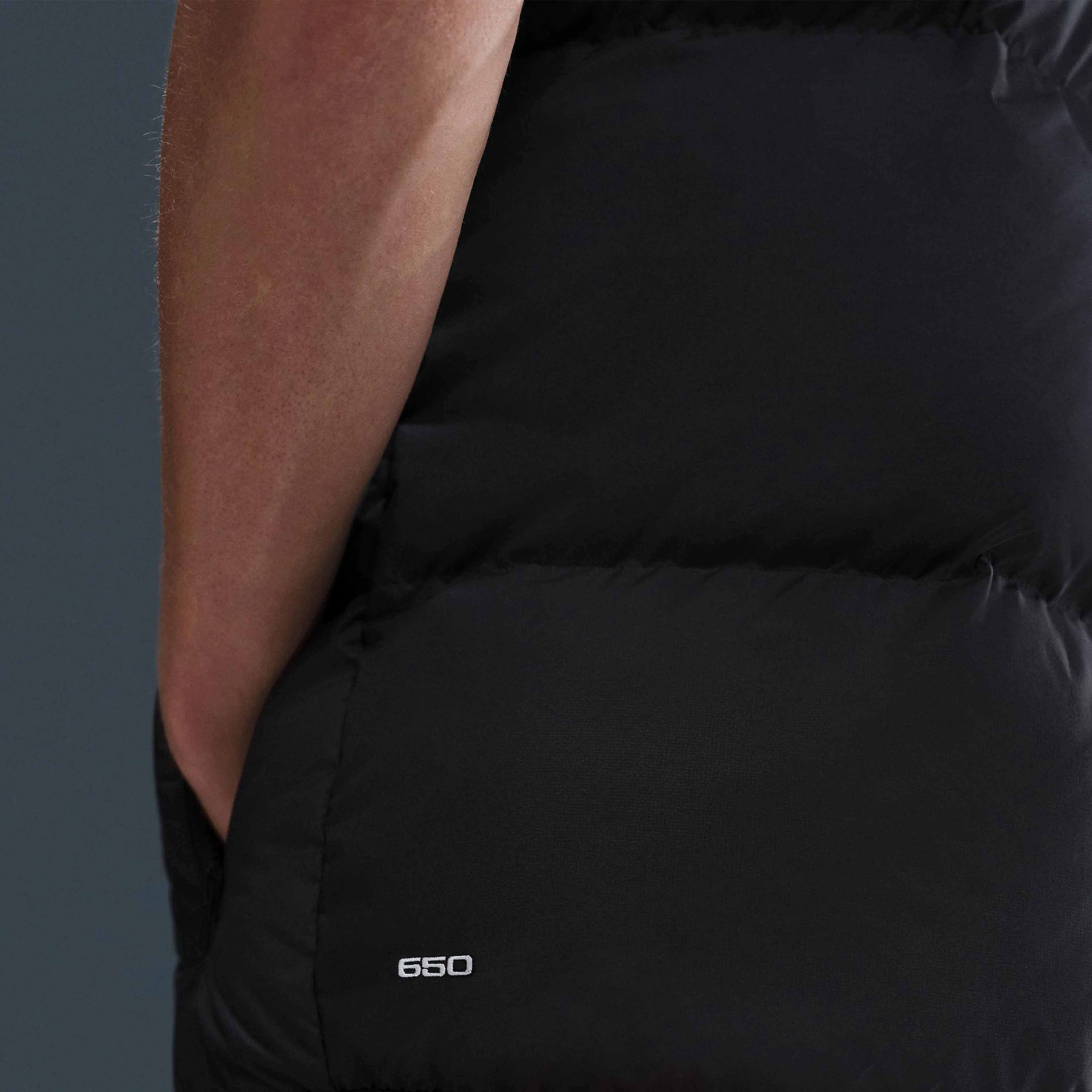 Sportswear Club Men's Therma-FIT Puffer Vest