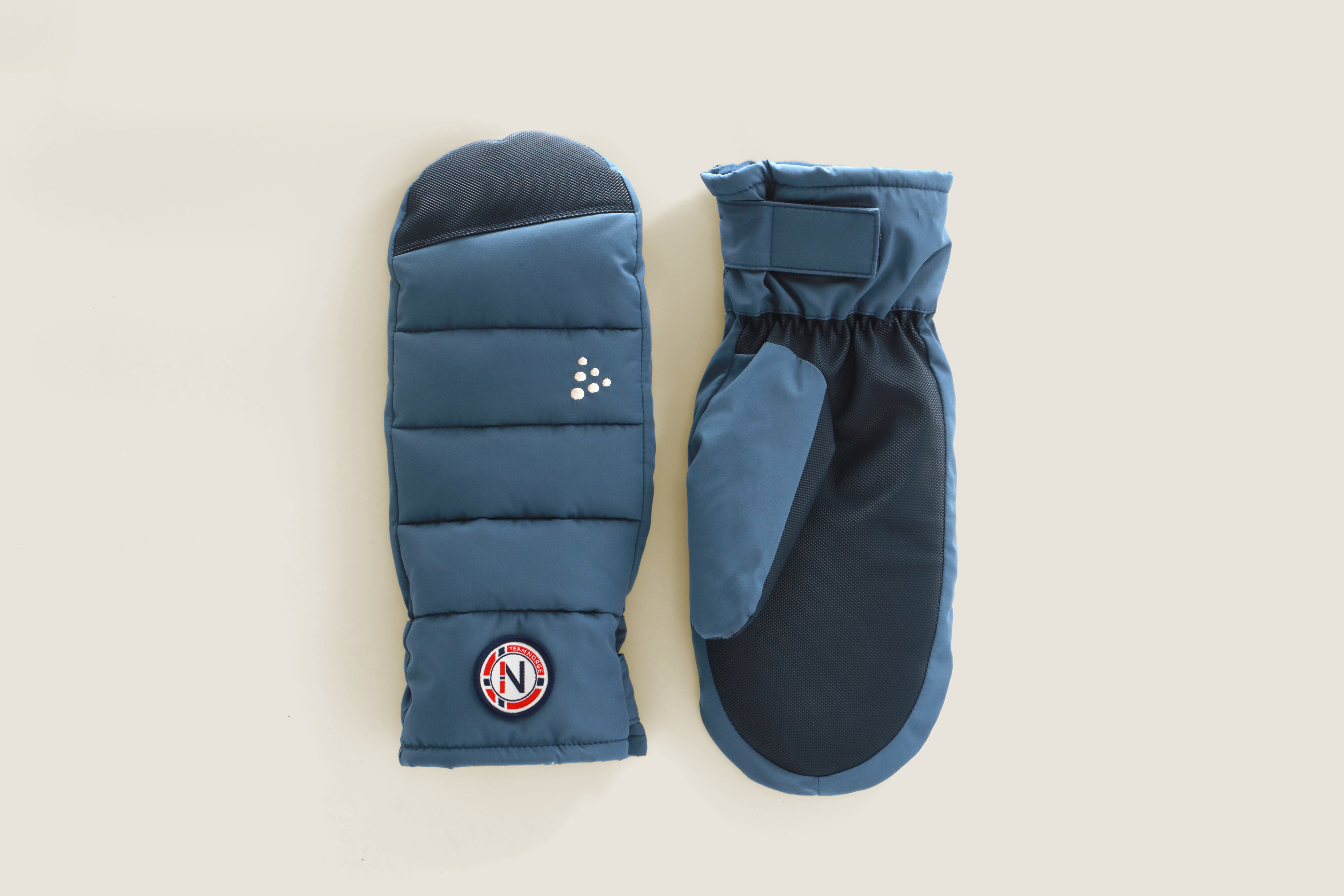 OL Norway Padded Mitten
