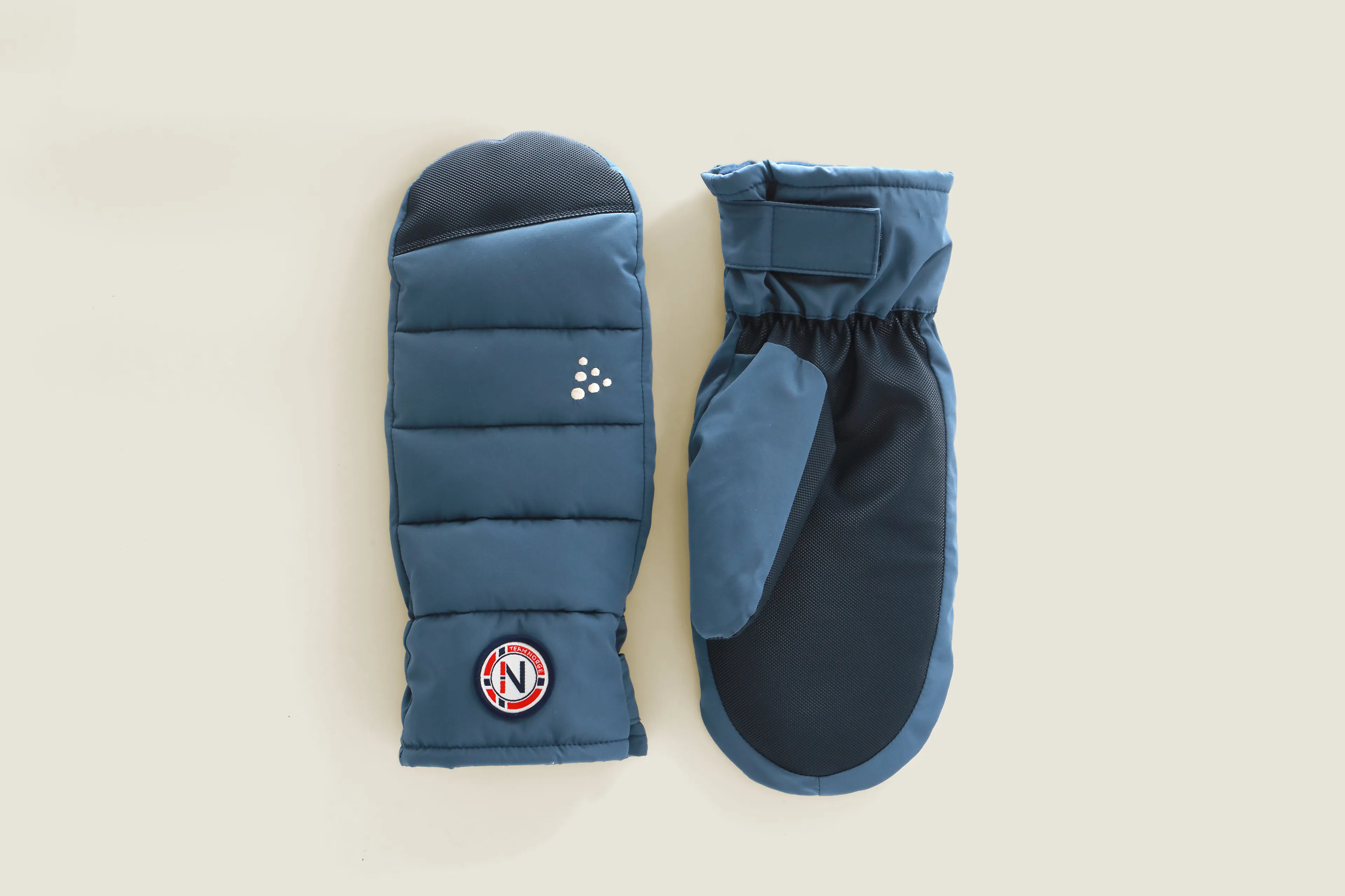 OL Norway Padded Mitten