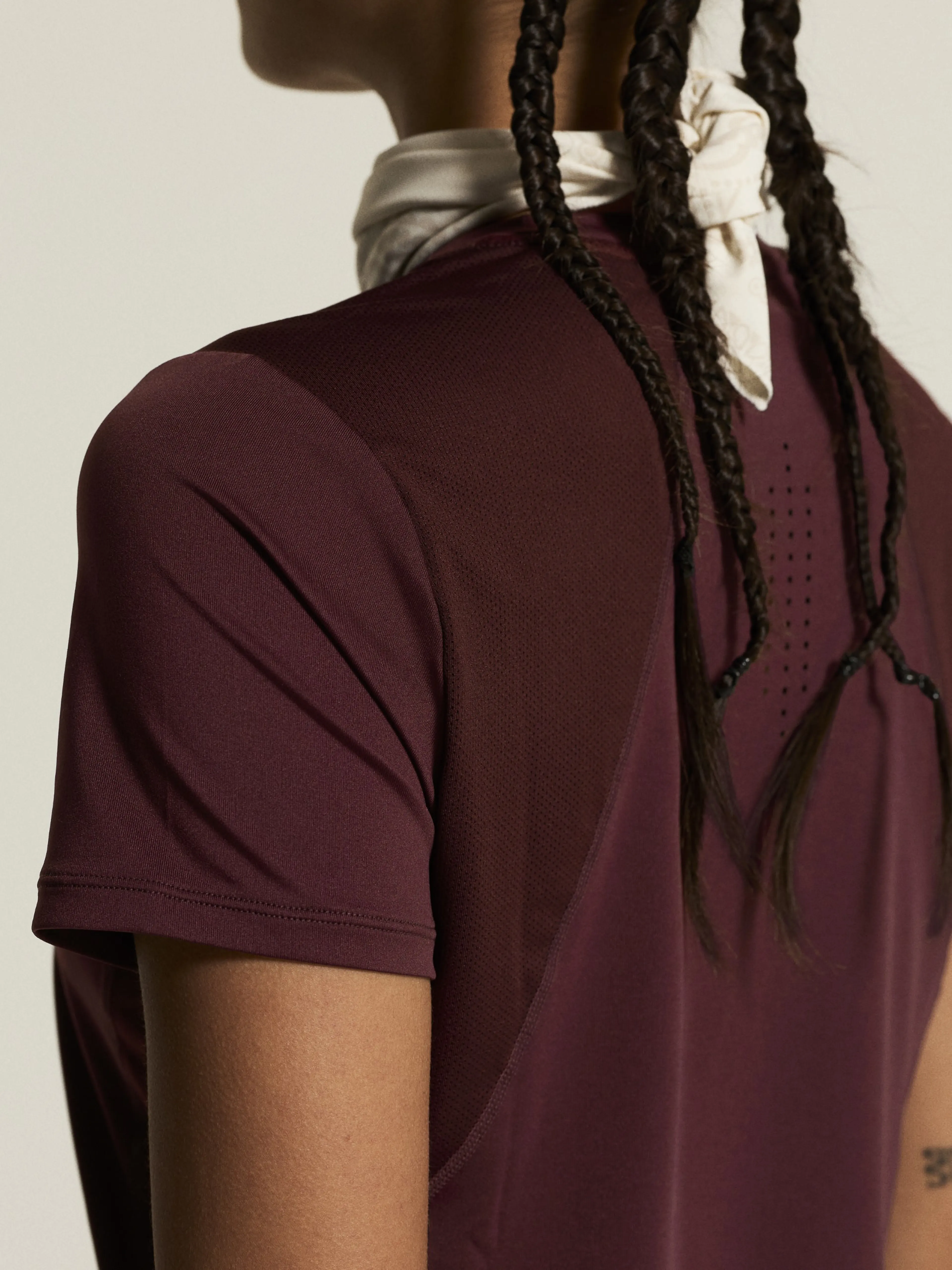 Adv Essence Ss Tee 2 W