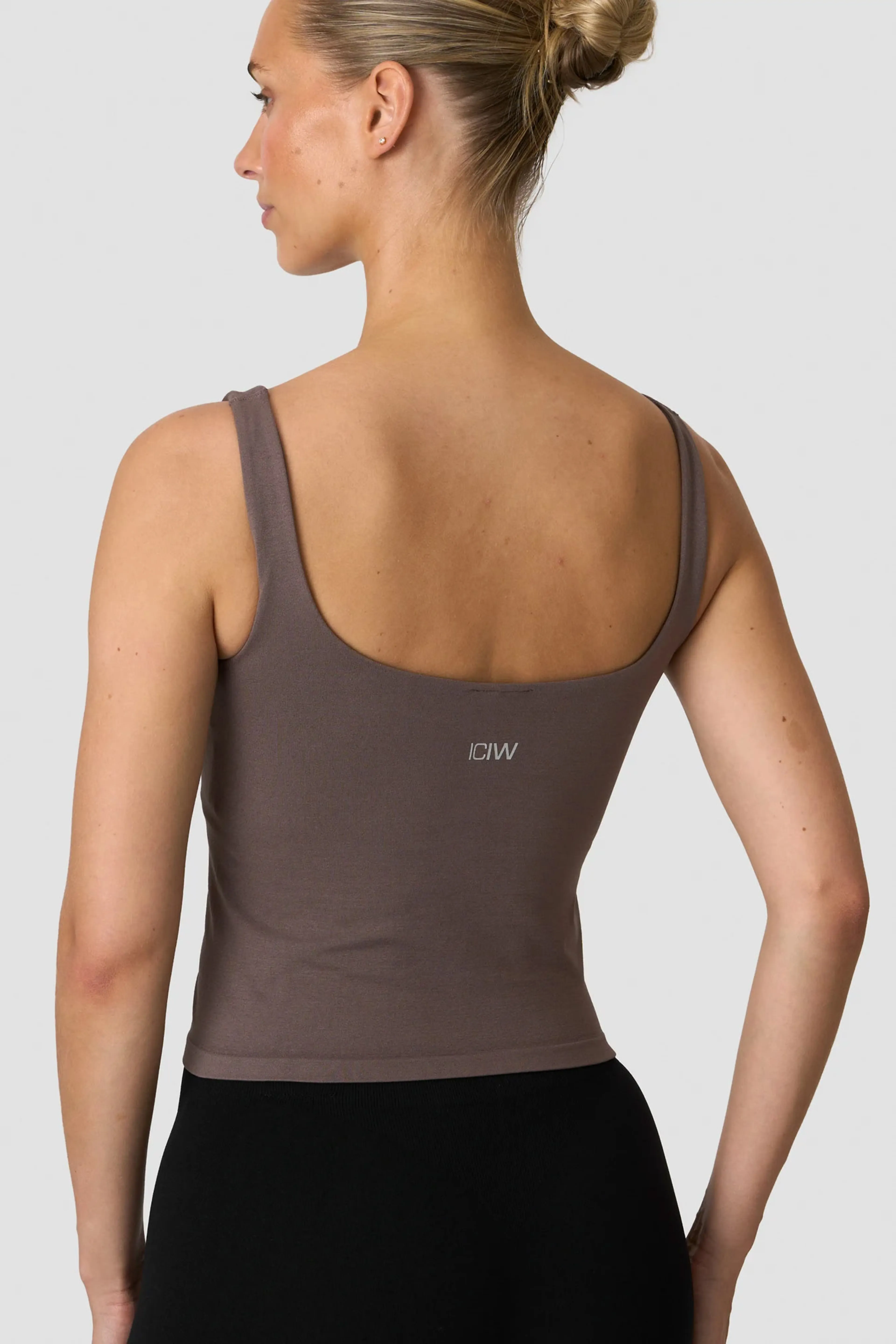 Smooth Seamless 2-in-1 Tank