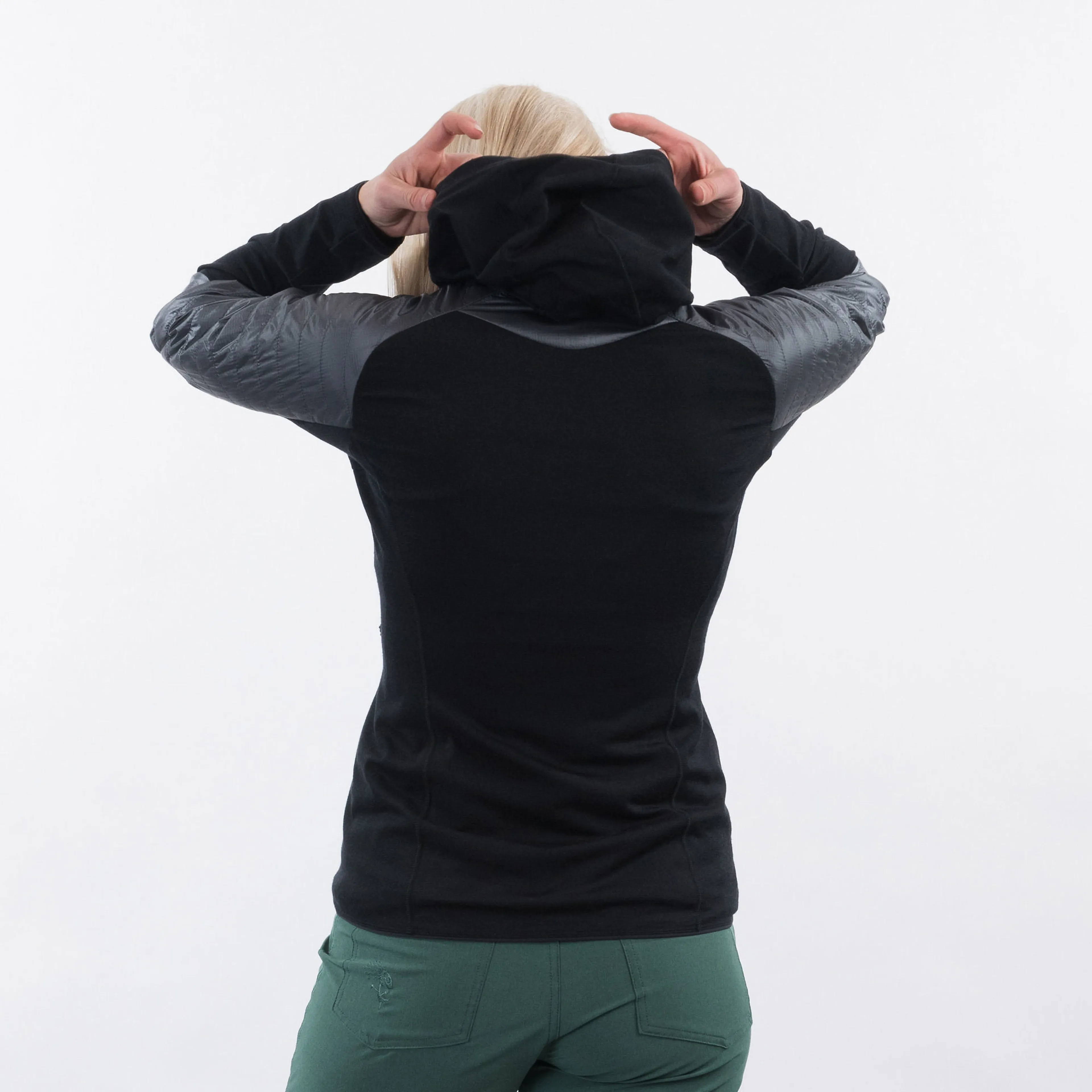 Cecilie Light Insulated Hybrid Jkt
