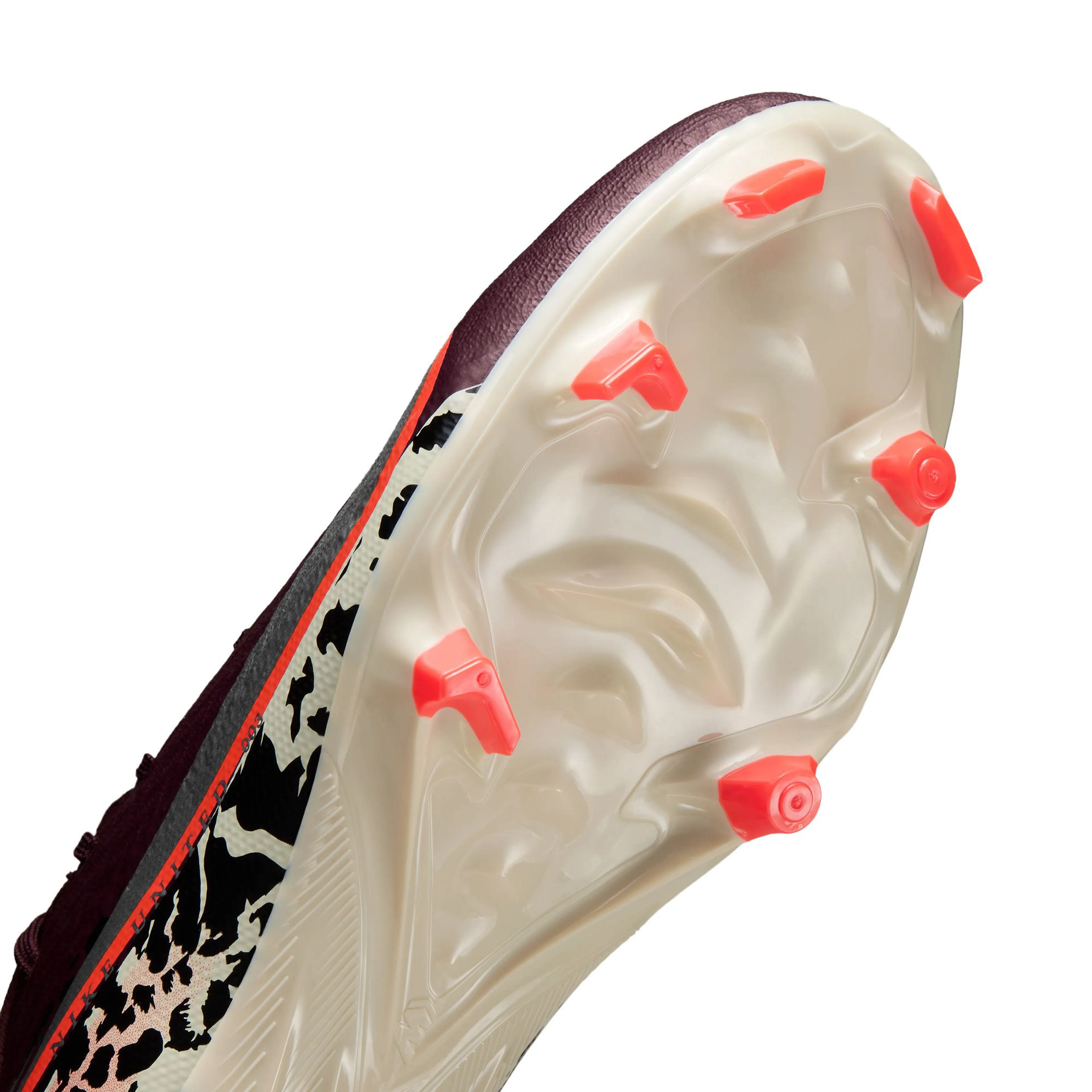 United Mercurial Vapor 16 Academy Multi-Ground Low-Top fotballsko