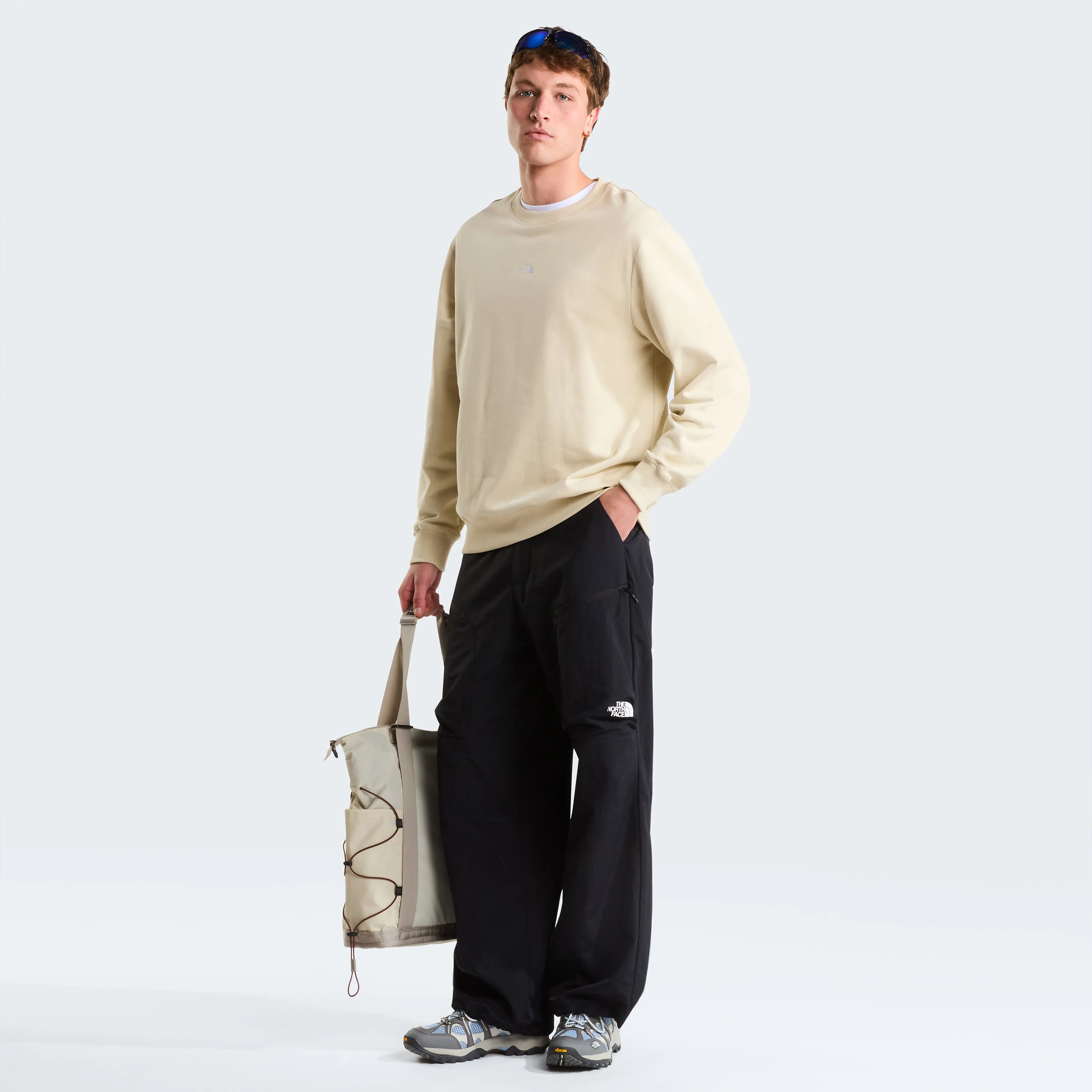 U ESSENTIAL LIGHT RELAXED CREW
