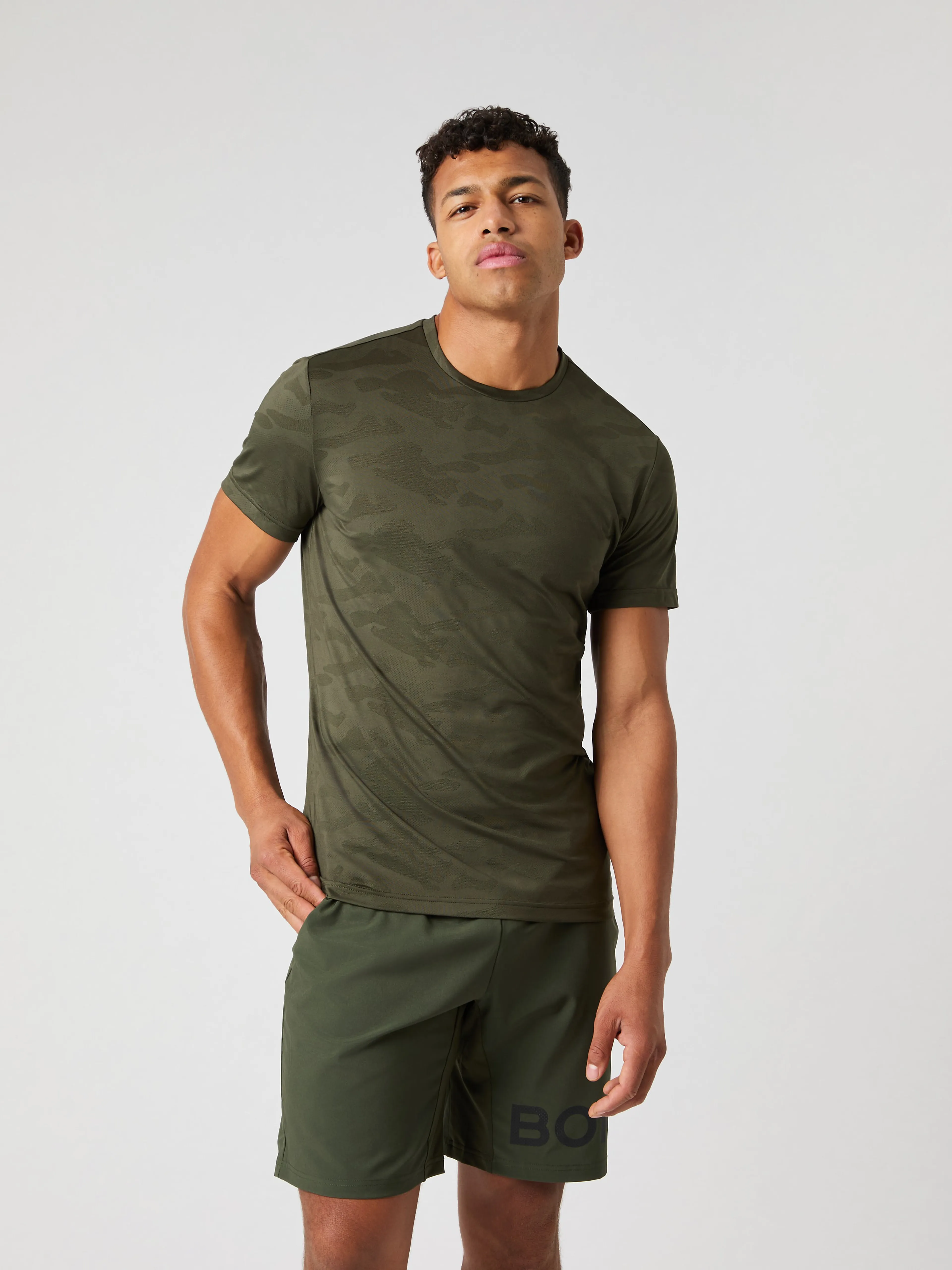 BORG PERFORMANCE T-SHIRT