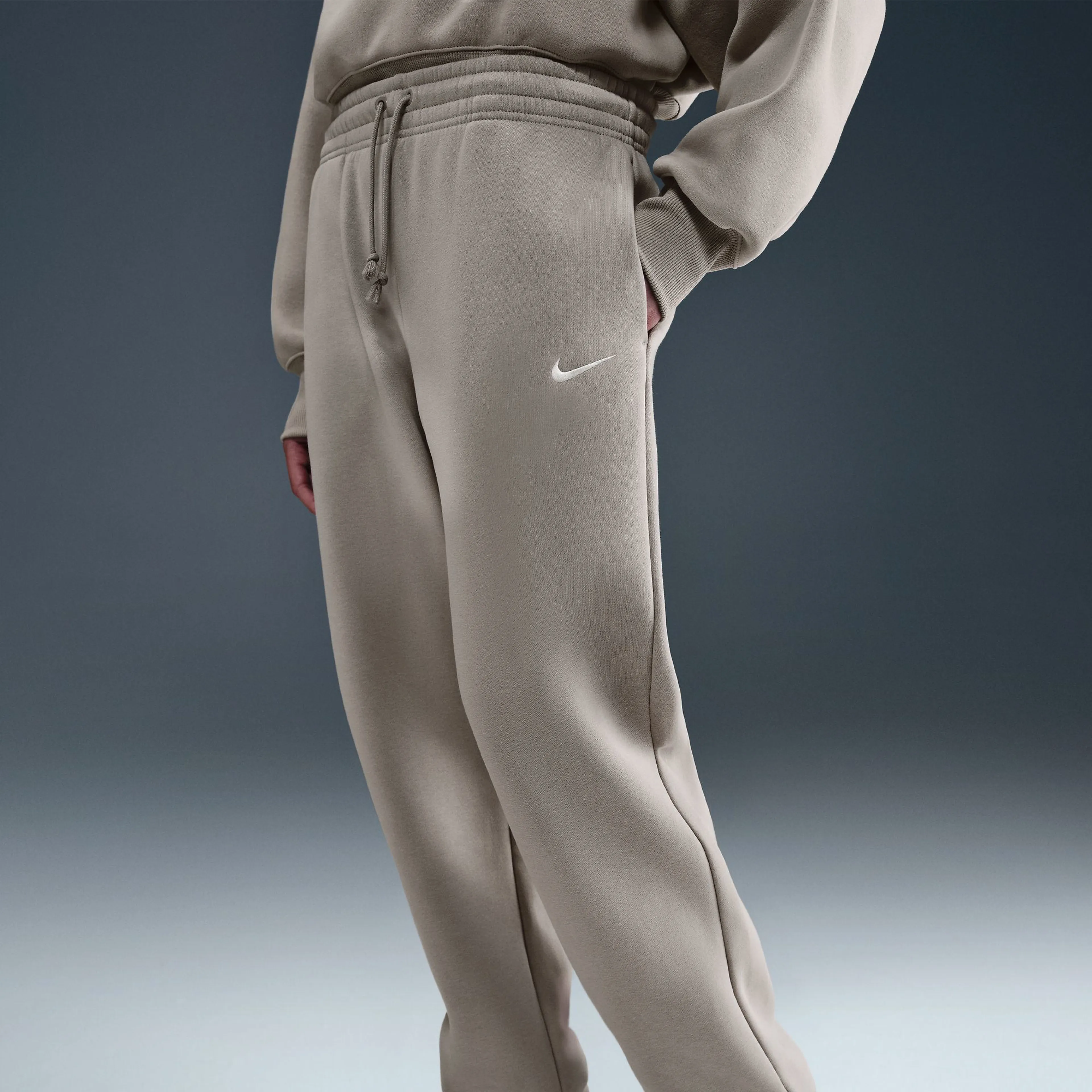 Sportswear Phoenix Fleece Women's High-Waisted Oversized Sweatpants