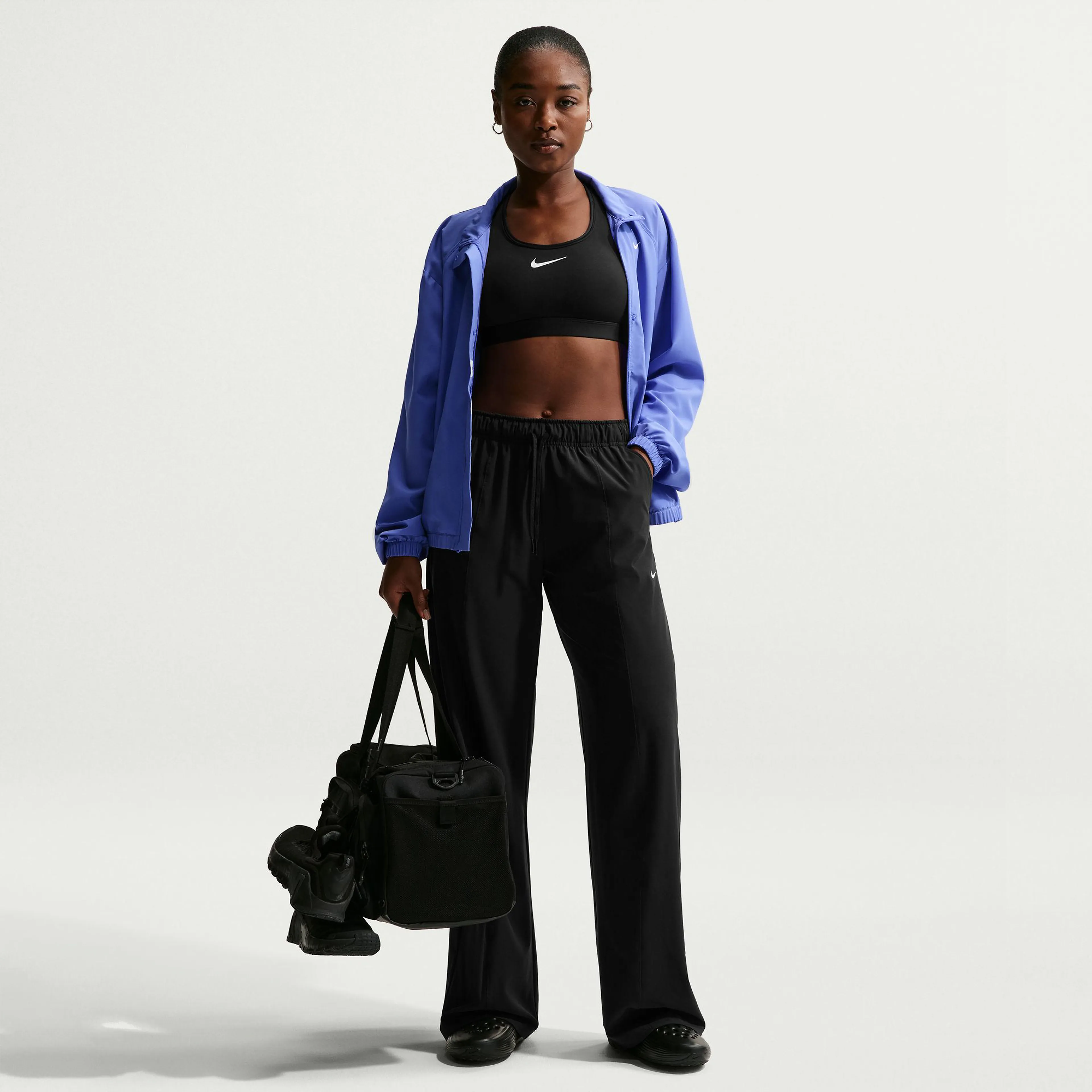 One Women's Dri-FIT Woven Wide-Leg Pants