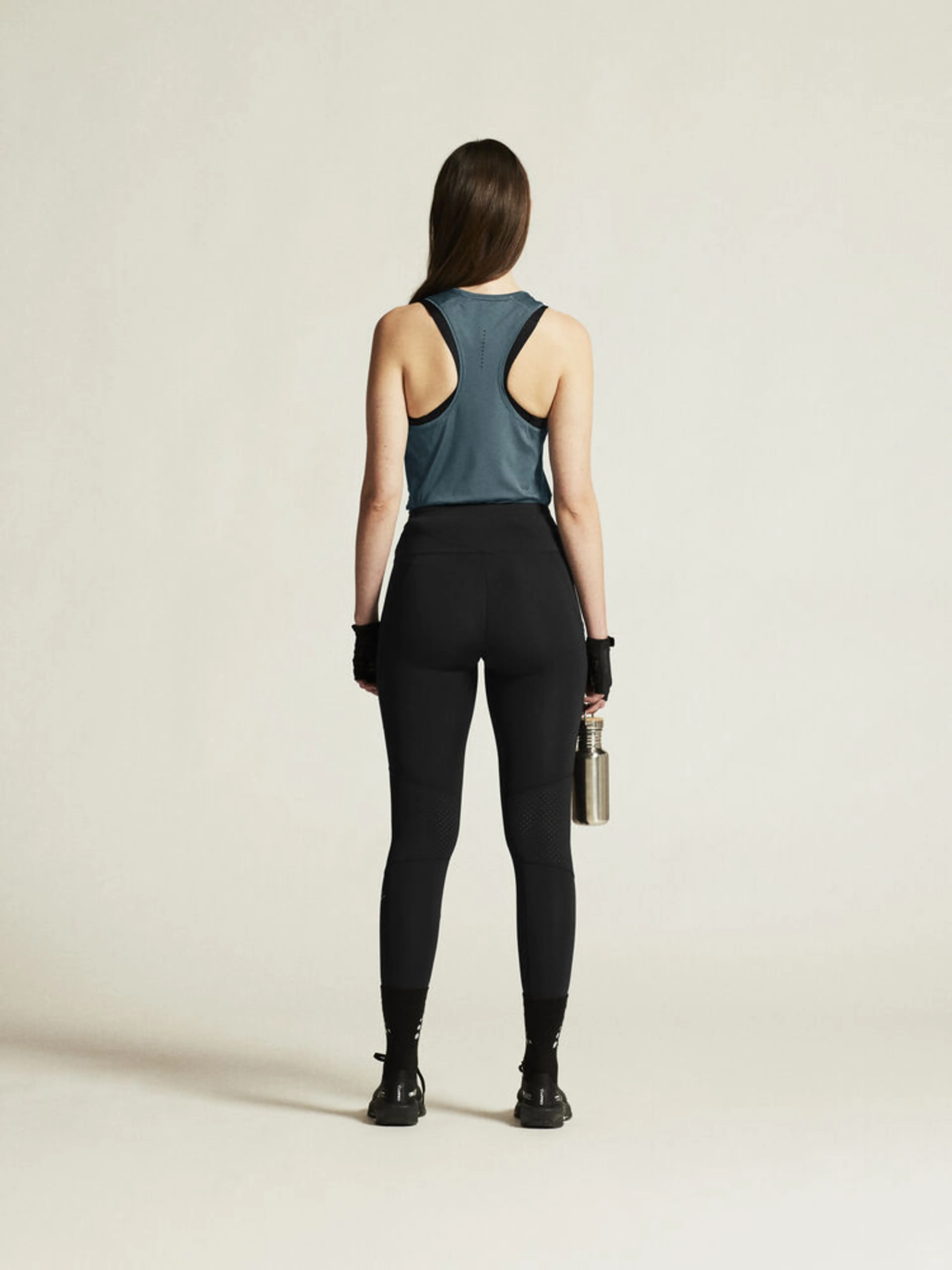 Adv Essence Singlet 2 W
