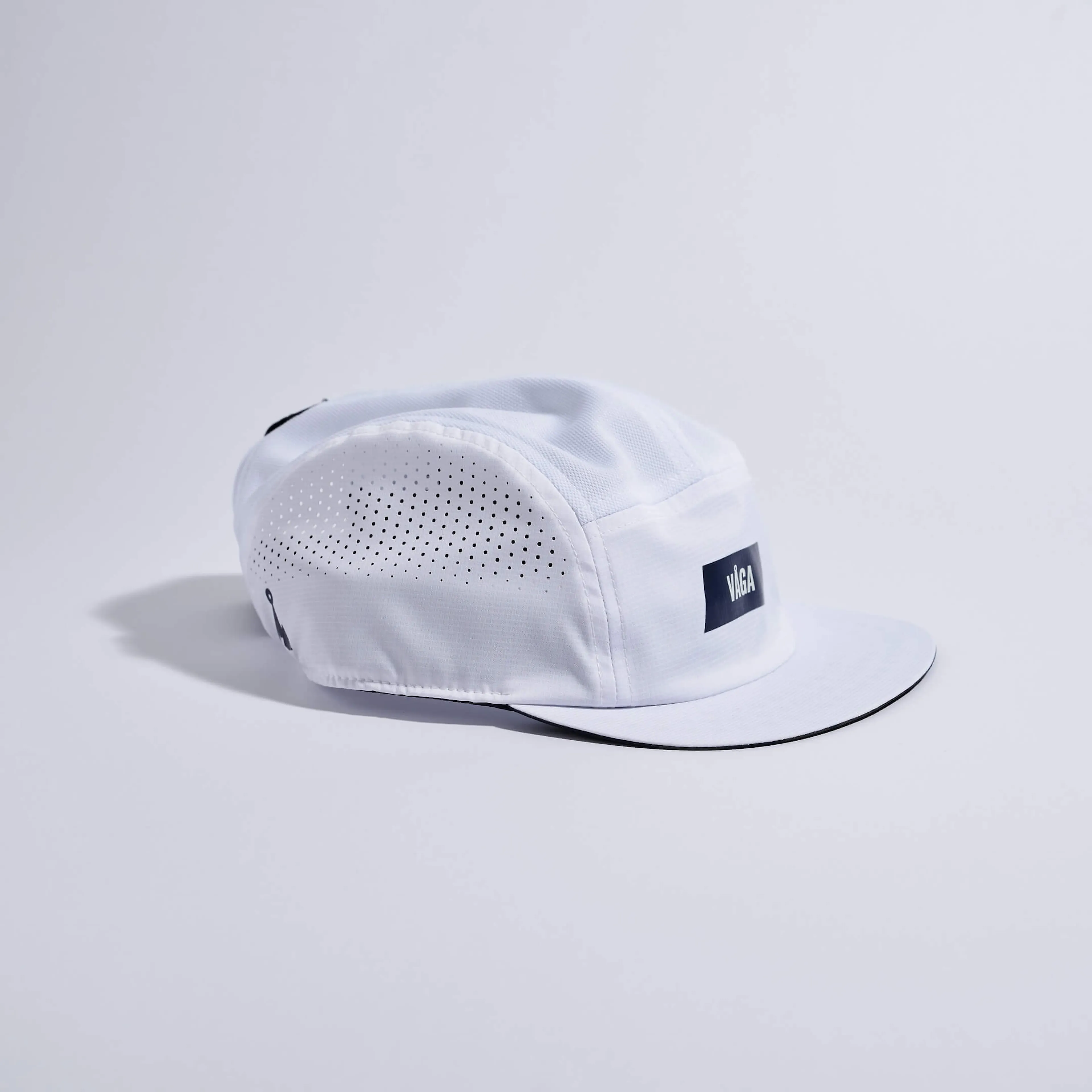FEATHER RACING CAP