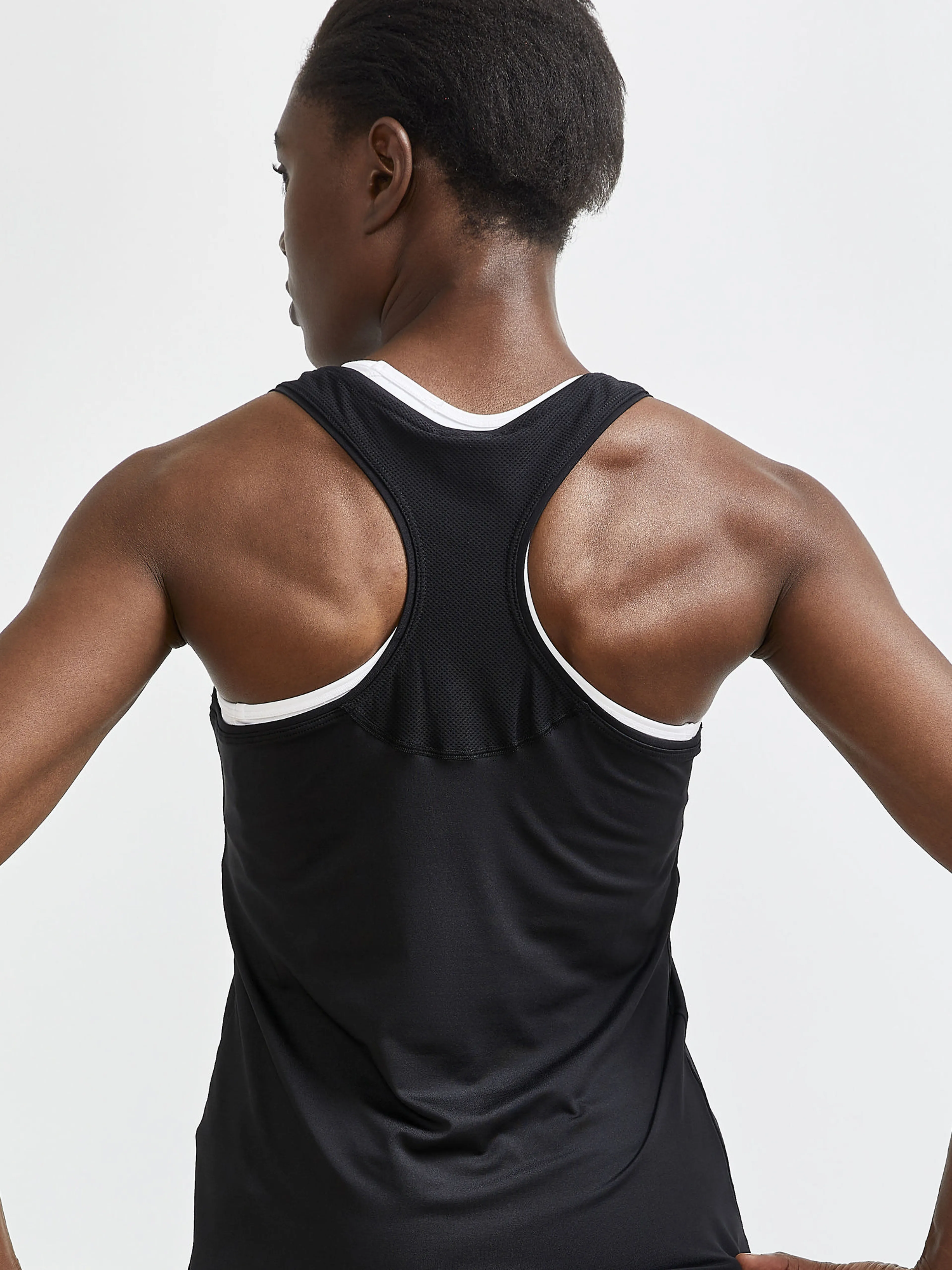 Adv Essence Singlet W