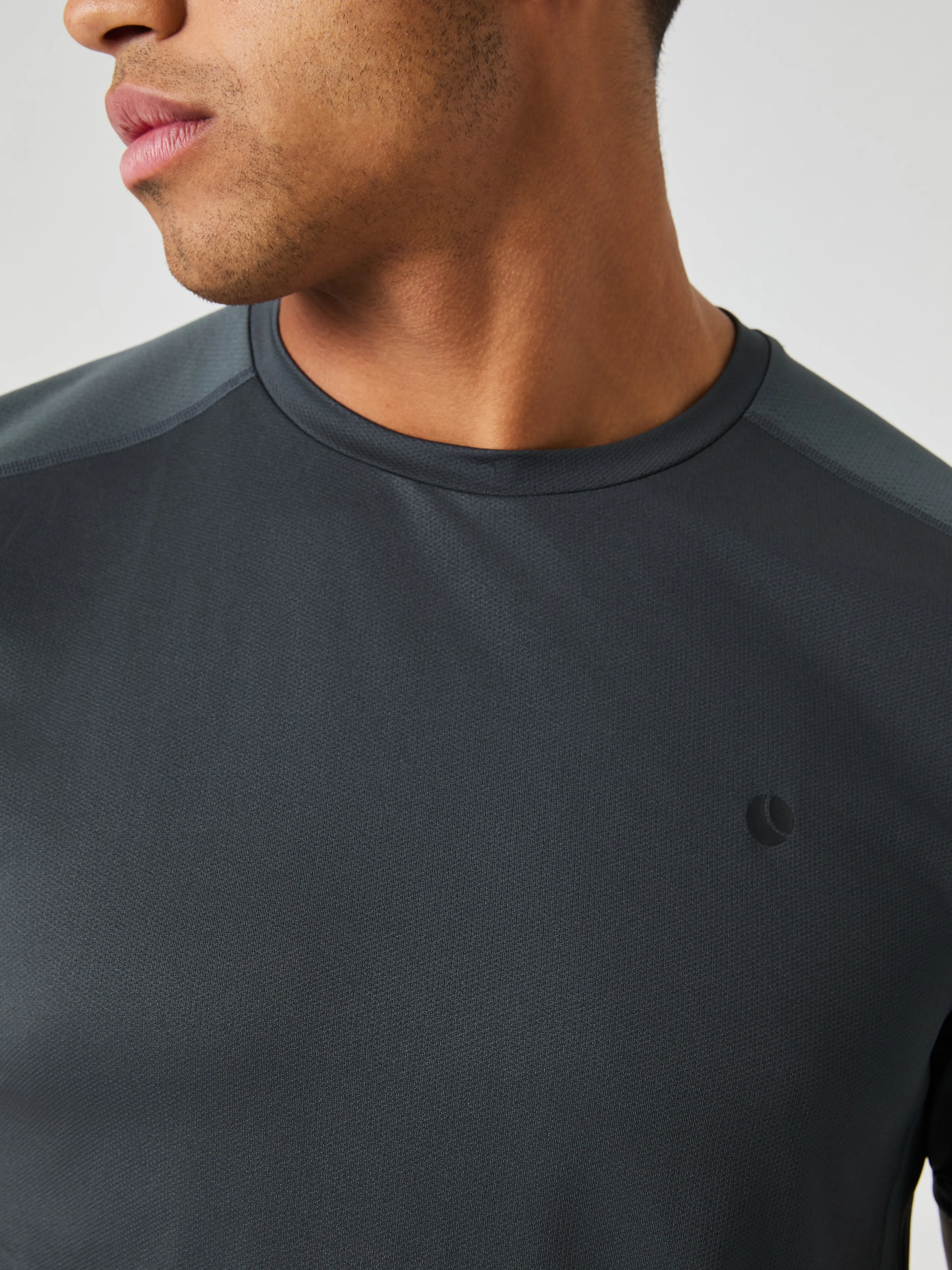 ACE MESH PANEL T-SHIRT ACE MESH PANEL T-SHIRT