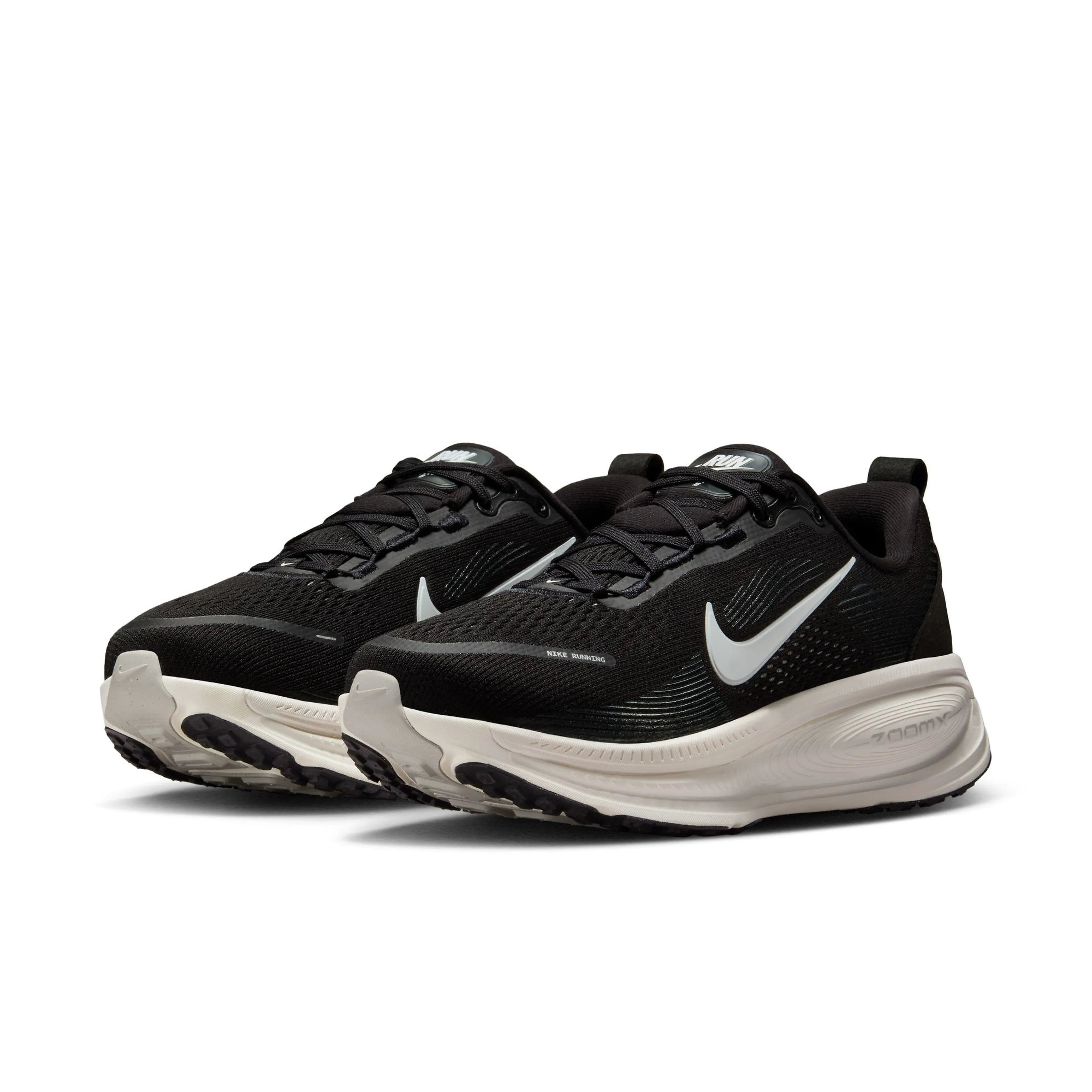 Vomero 18 Women's Road Running Shoes (Wide)