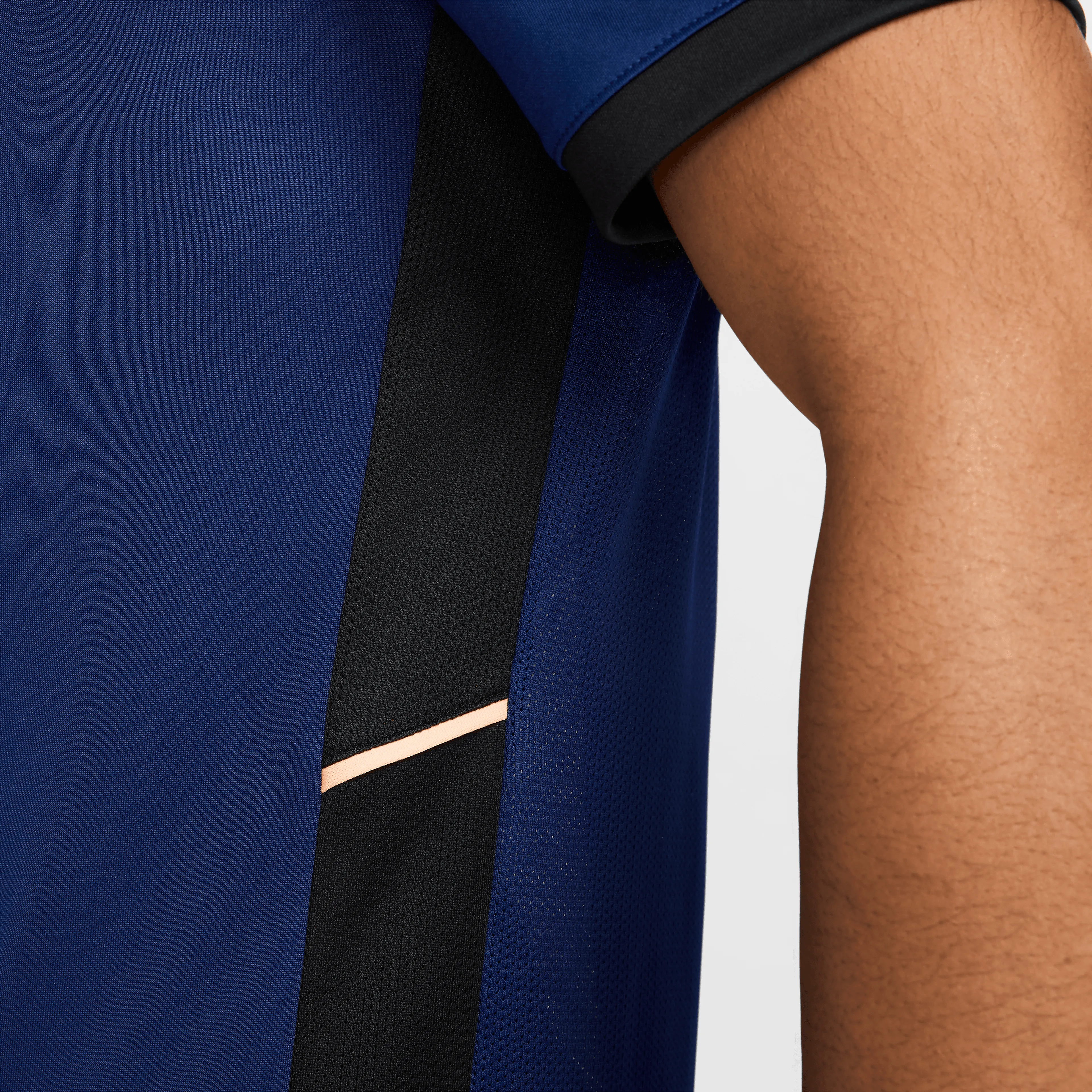  Academy Dri-FIT Short-Sleeve Soccer Top
