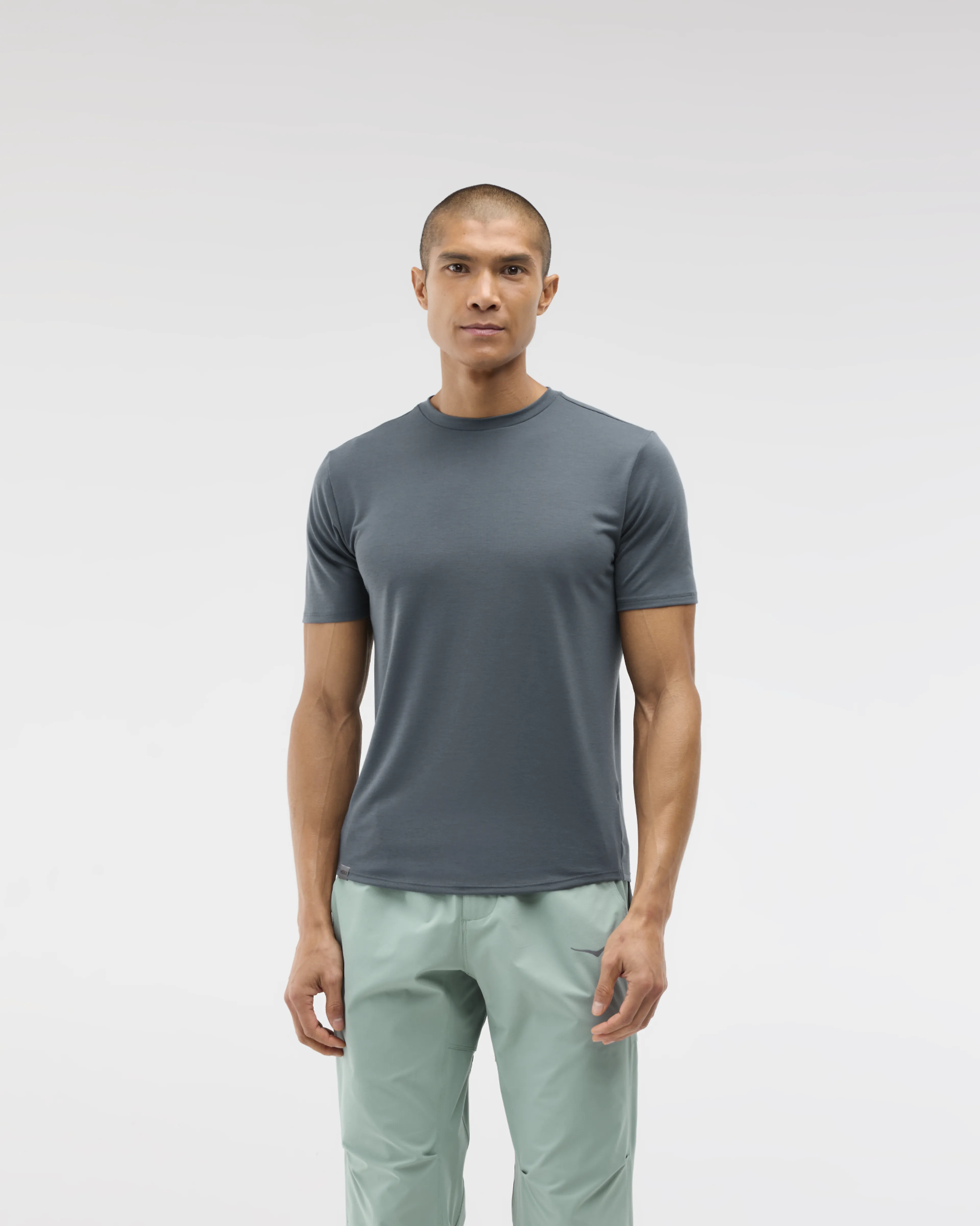 M HOKA ESSENTIAL TEE