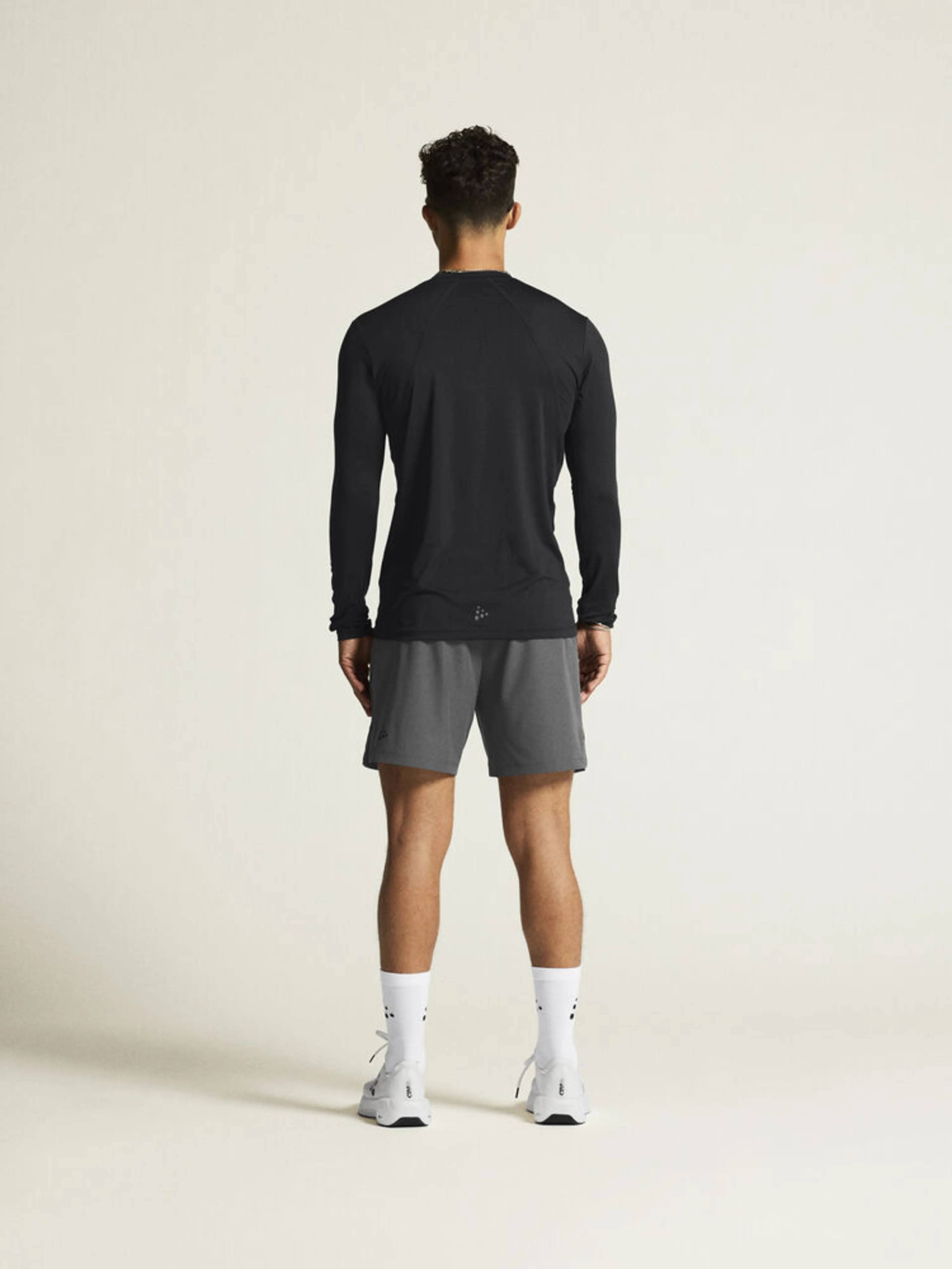 Adv Essence Ls Tee 2 M Adv Essence Ls Tee 2 M