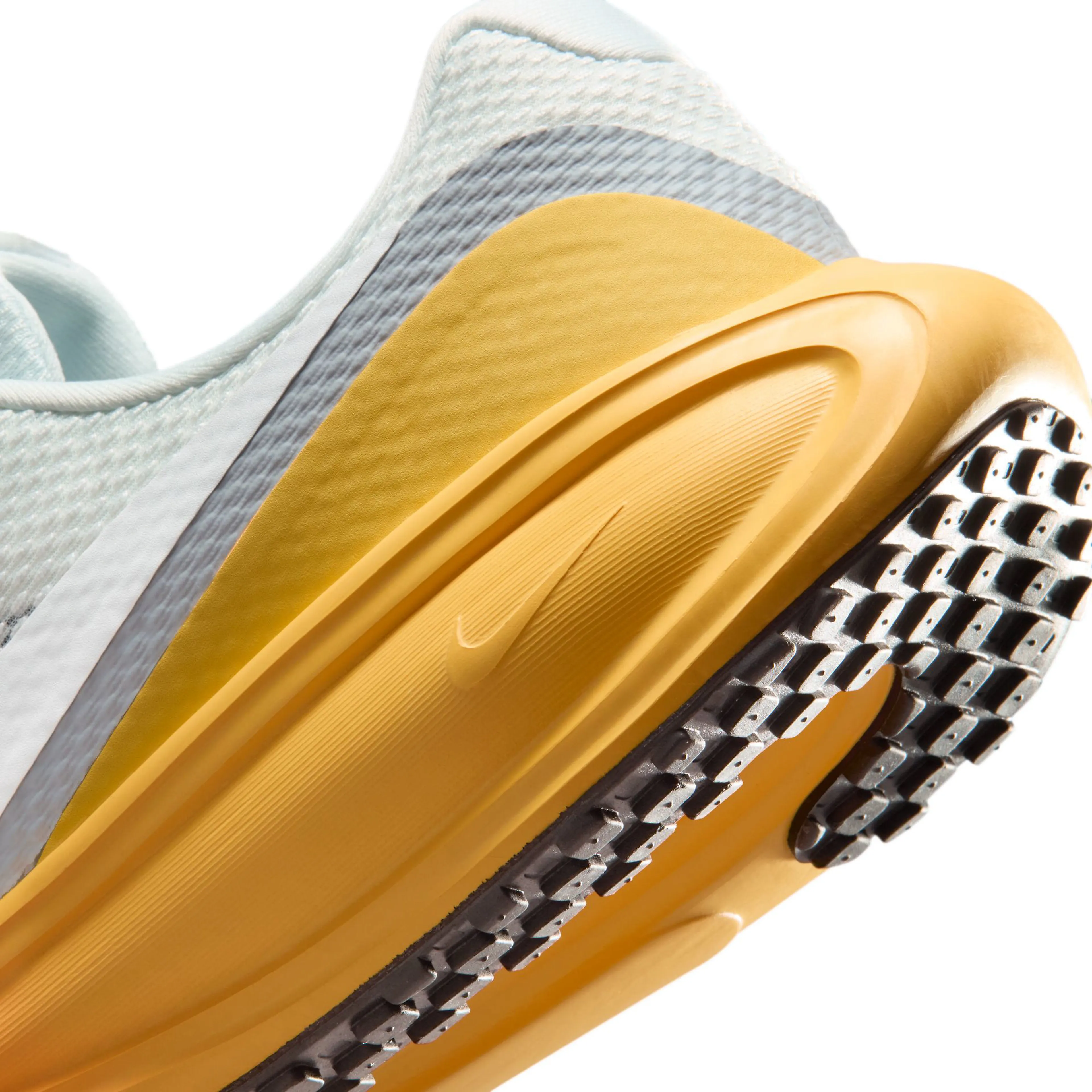 Revolution 8 Men's Road Running Shoes