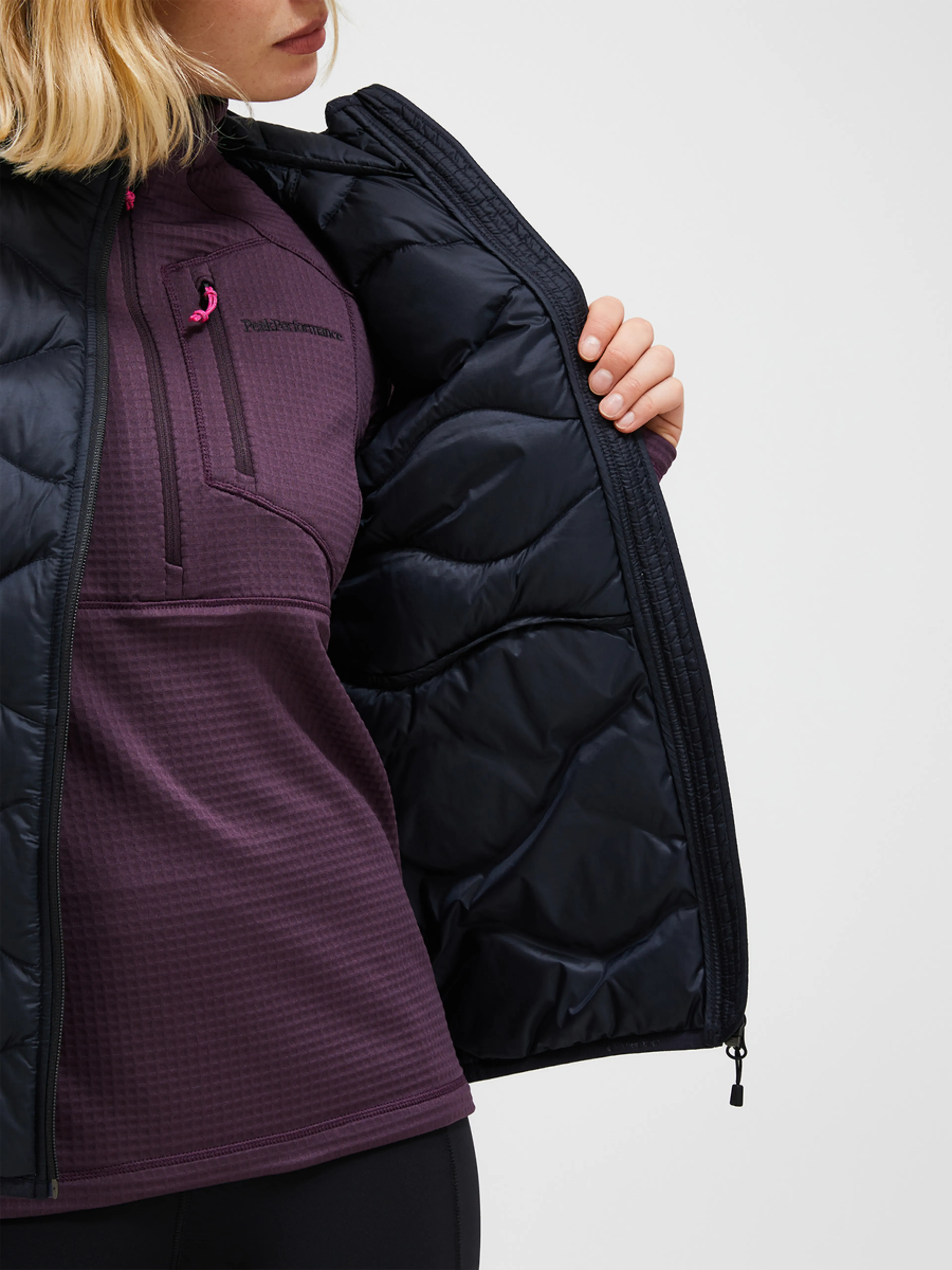 W Helium Down Vest