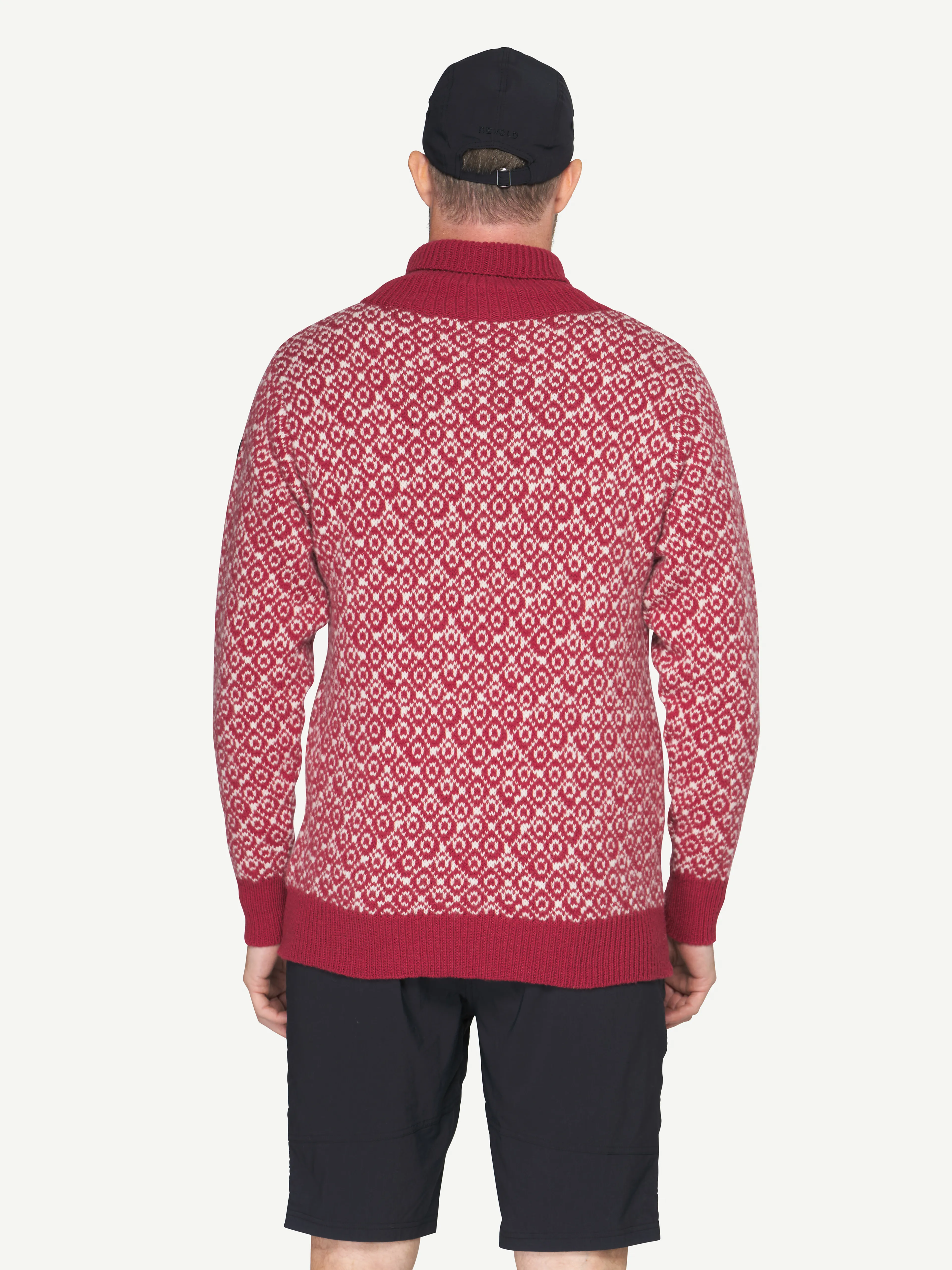 SVALBARD REFINED HIGH NECK
