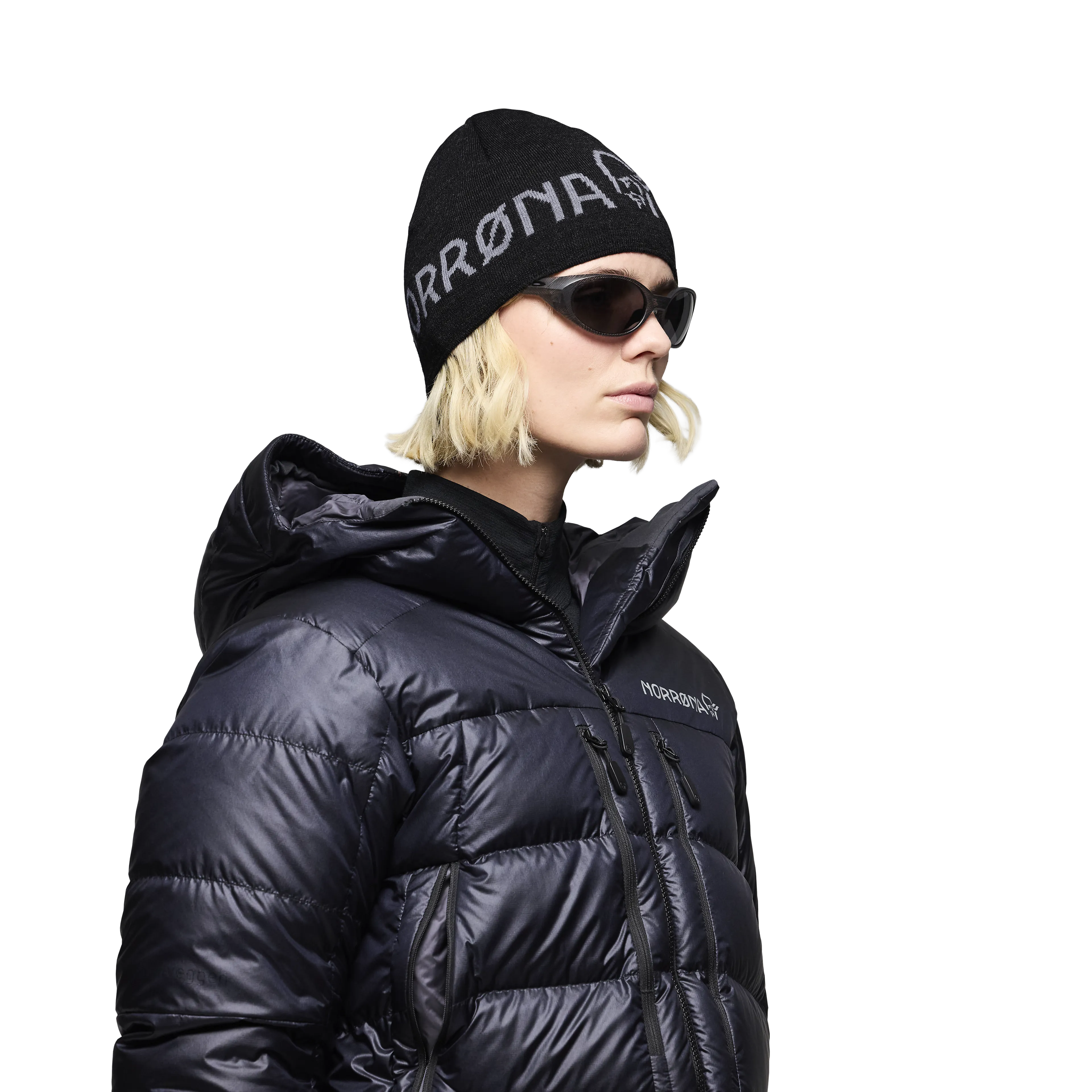 /29 light merinoUll logo Beanie