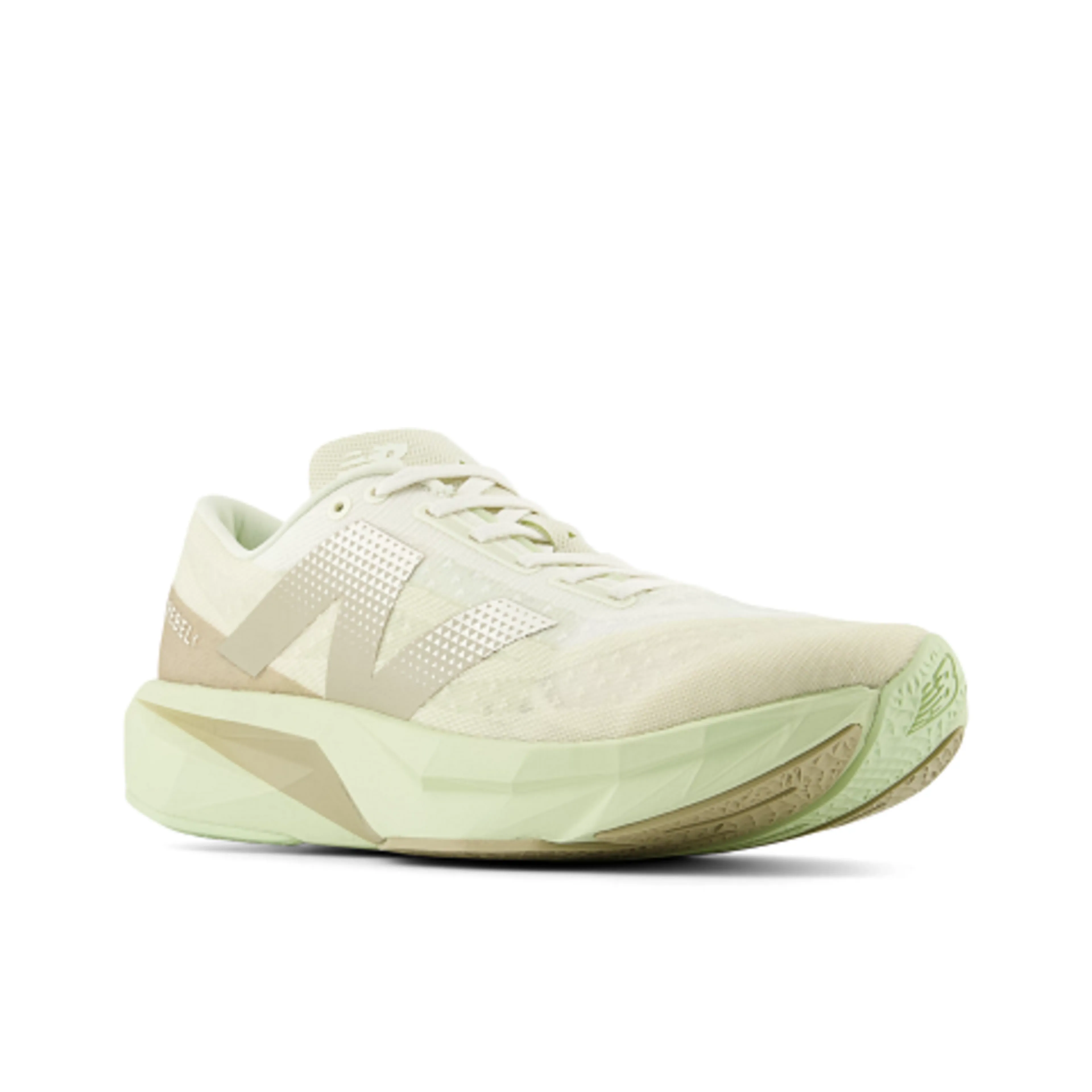 New Balance FuelCell Rebel v4