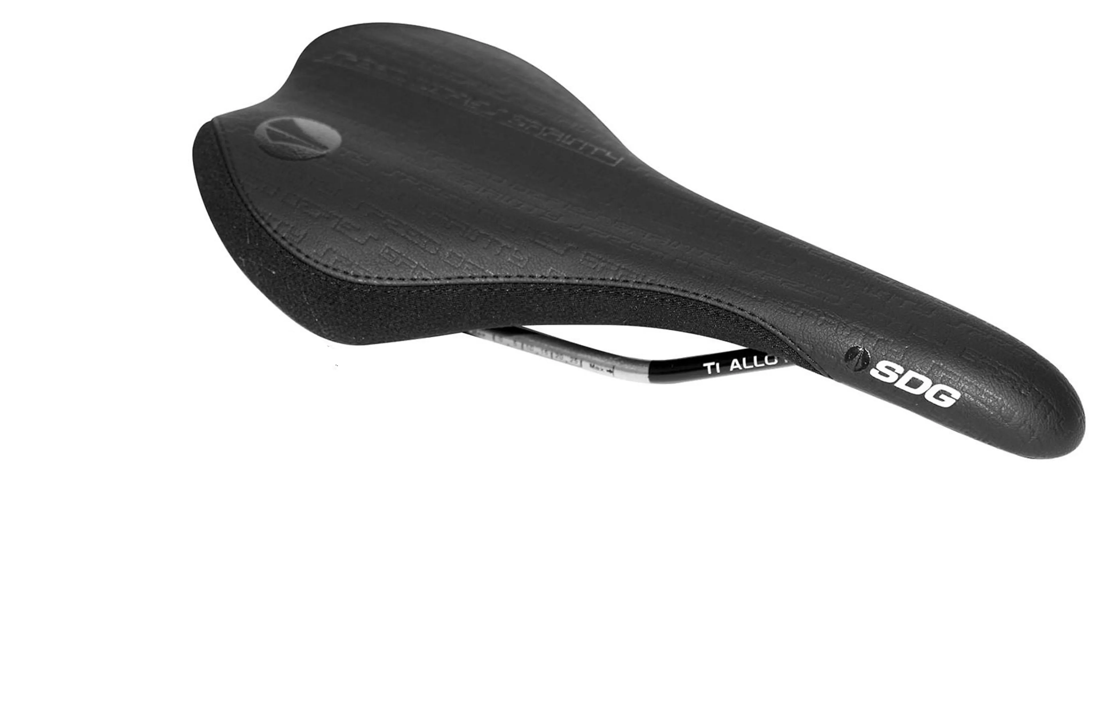 CIRCUIT MTN: Carbon Rails Lettvekt CIRCUIT MTN: Carbon Rails Lettvekt