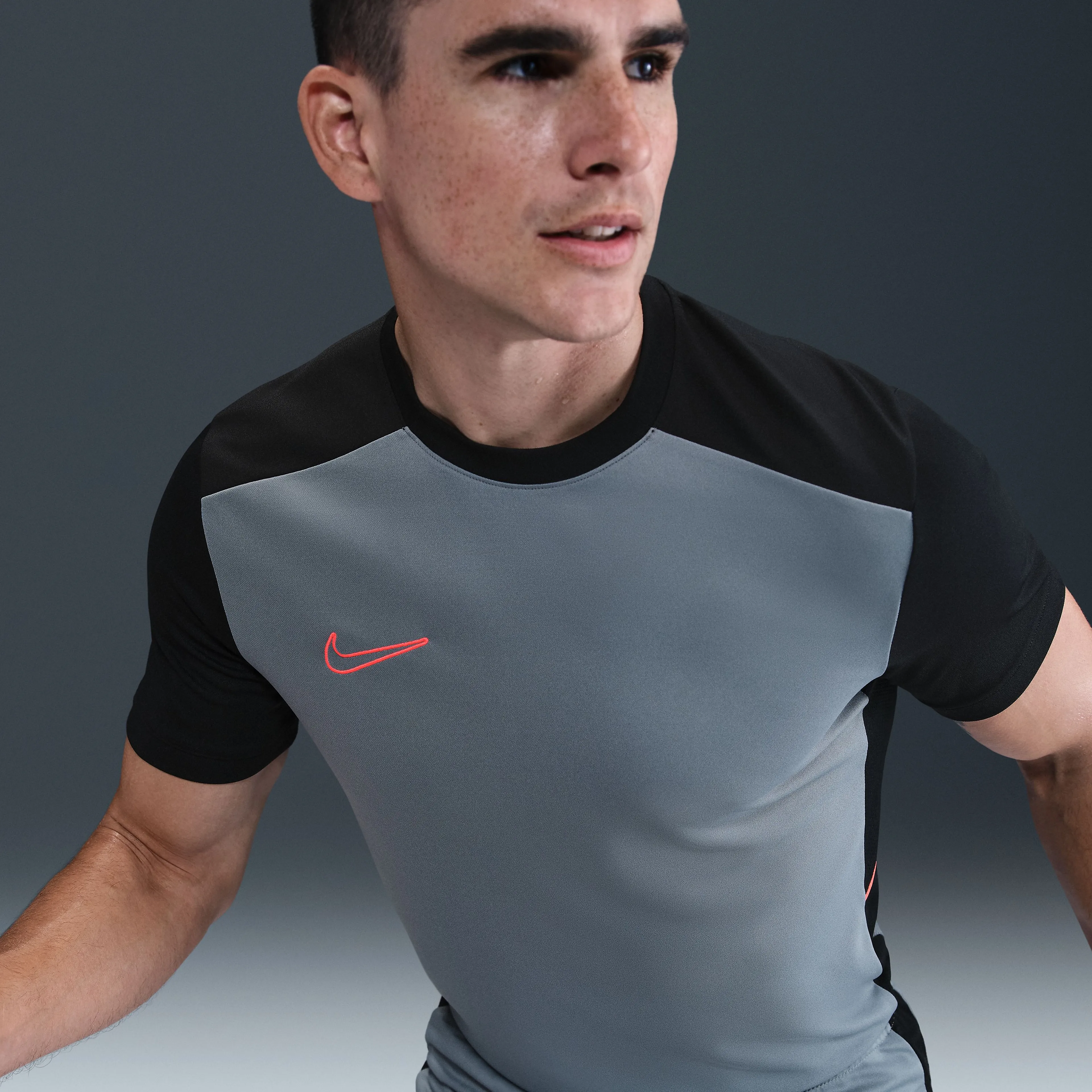  Academy Dri-FIT Short-Sleeve Soccer Top