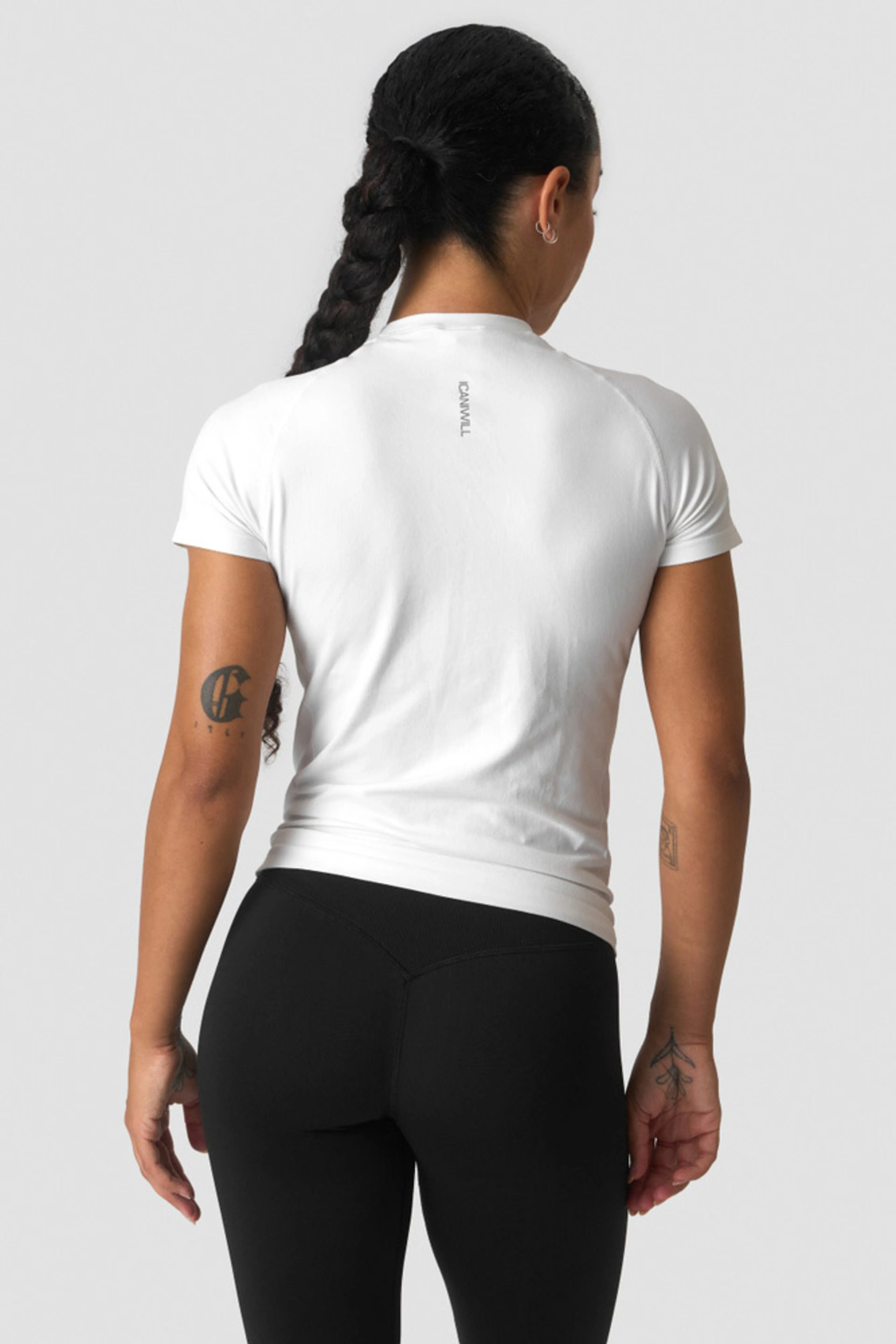 Define Seamless T-shirt W