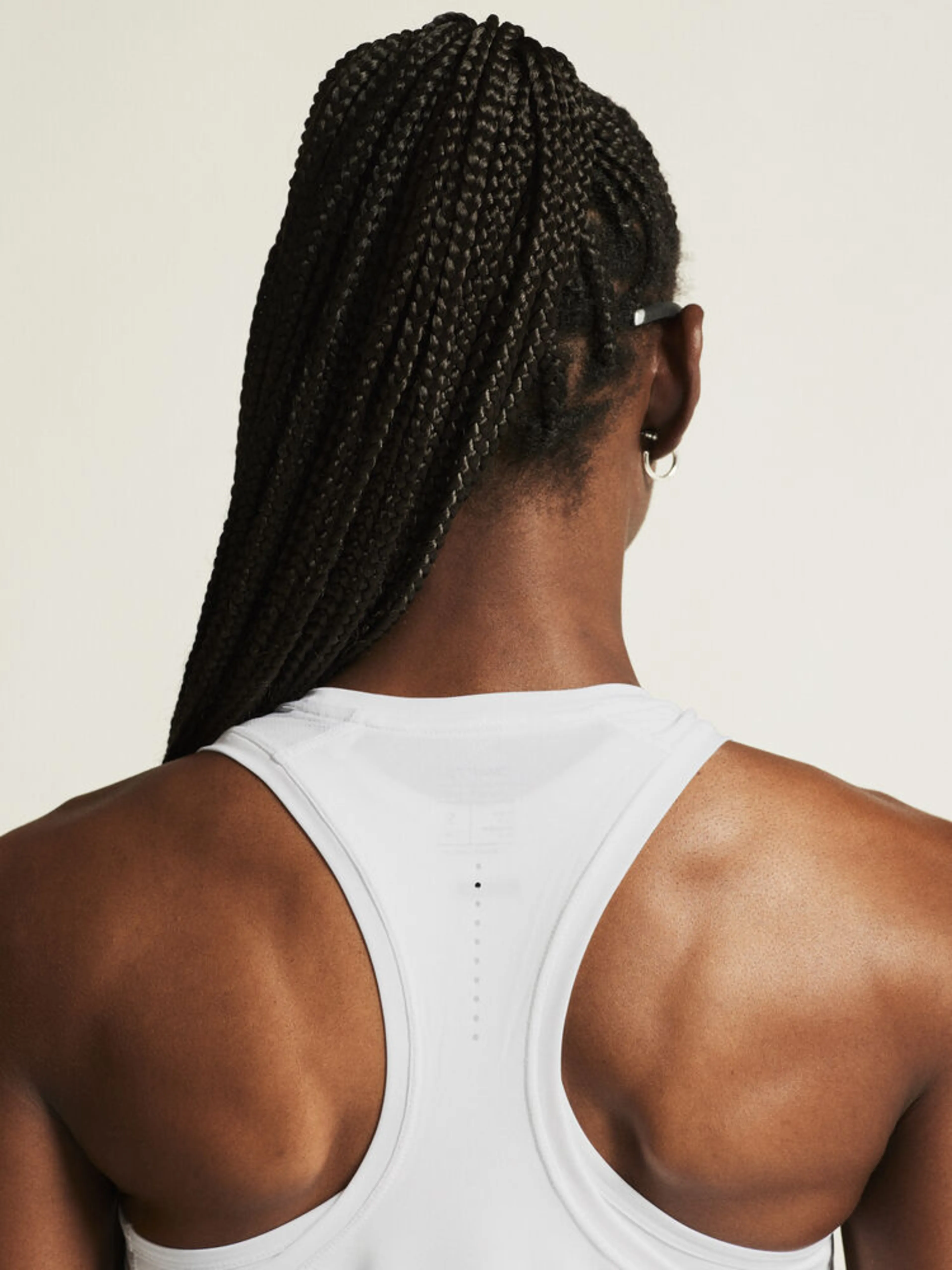 Adv Essence Singlet 2 W