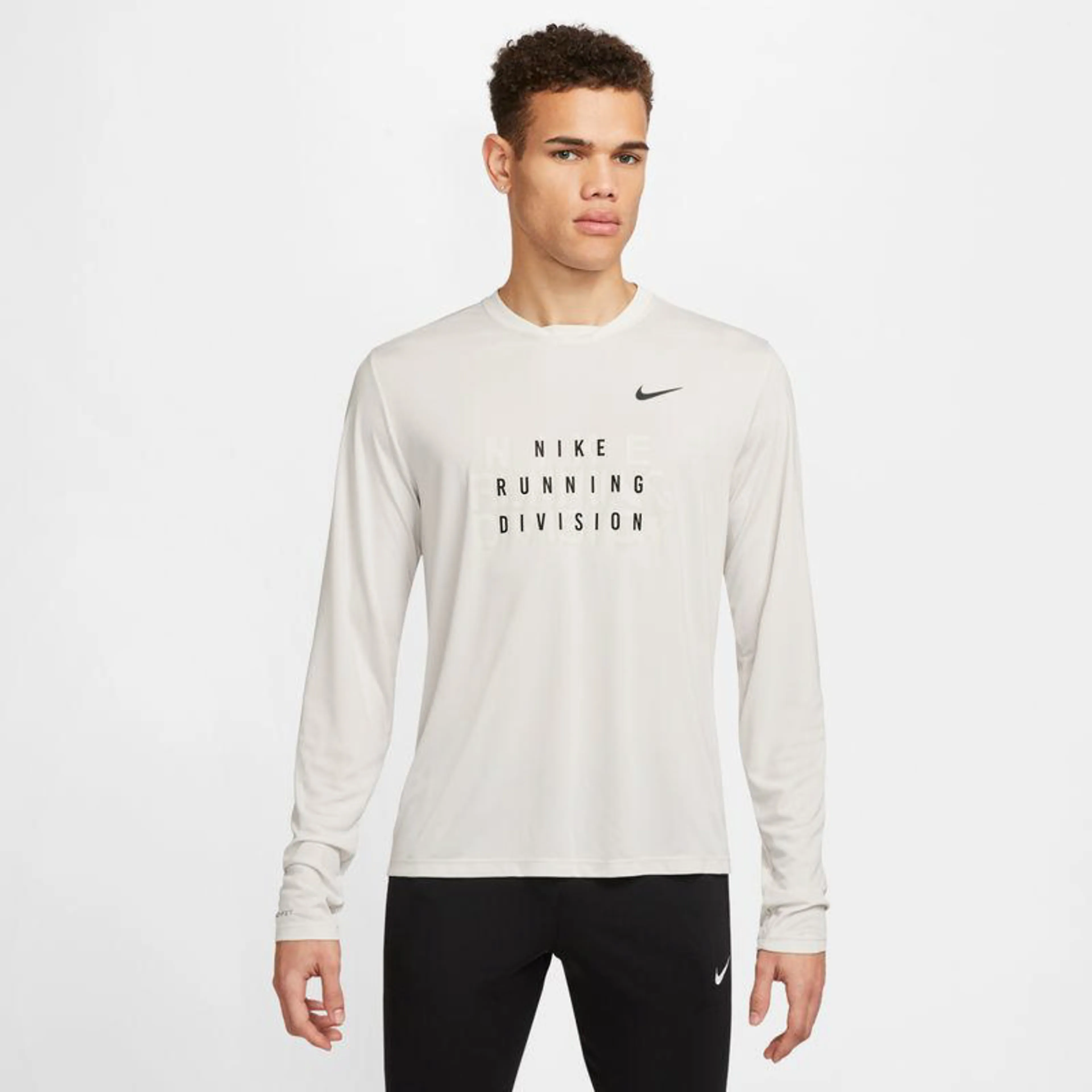 Dri-FIT Run Division Rise 365 treningsgenser herre Dri-FIT Run Division Rise 365 treningsgenser herre