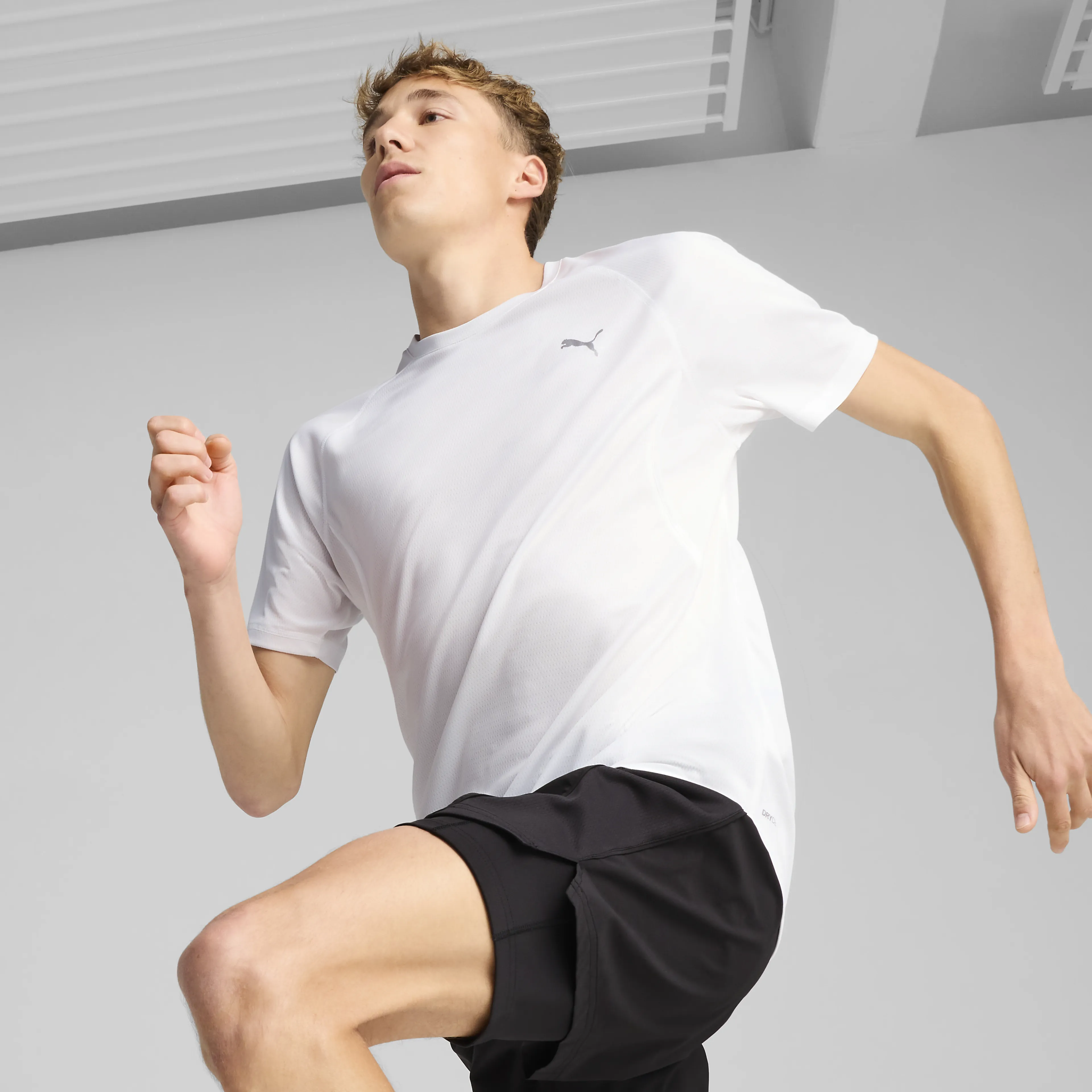 RUN VELOCITY TEE