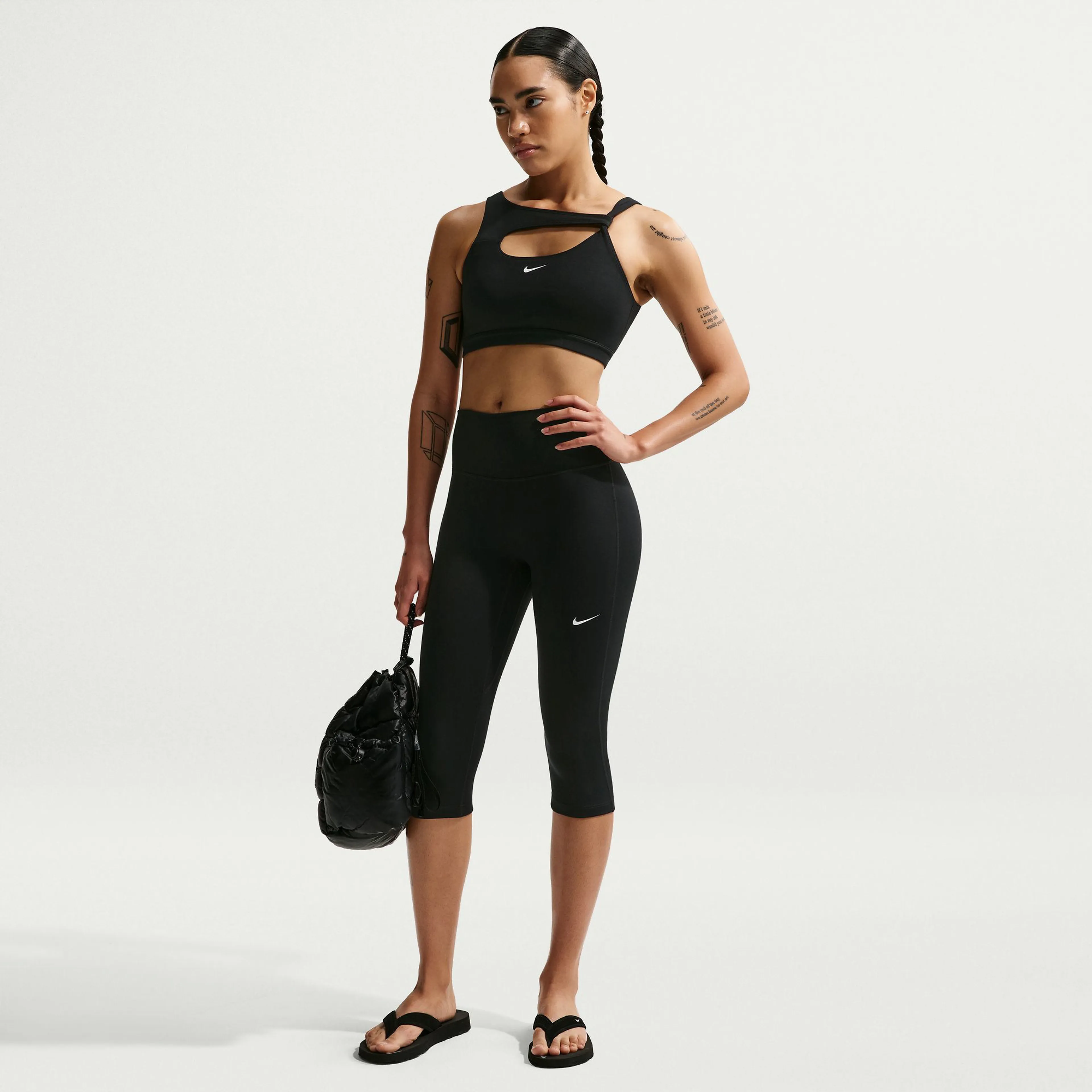 One Women's High-Waisted Capri Leggings
