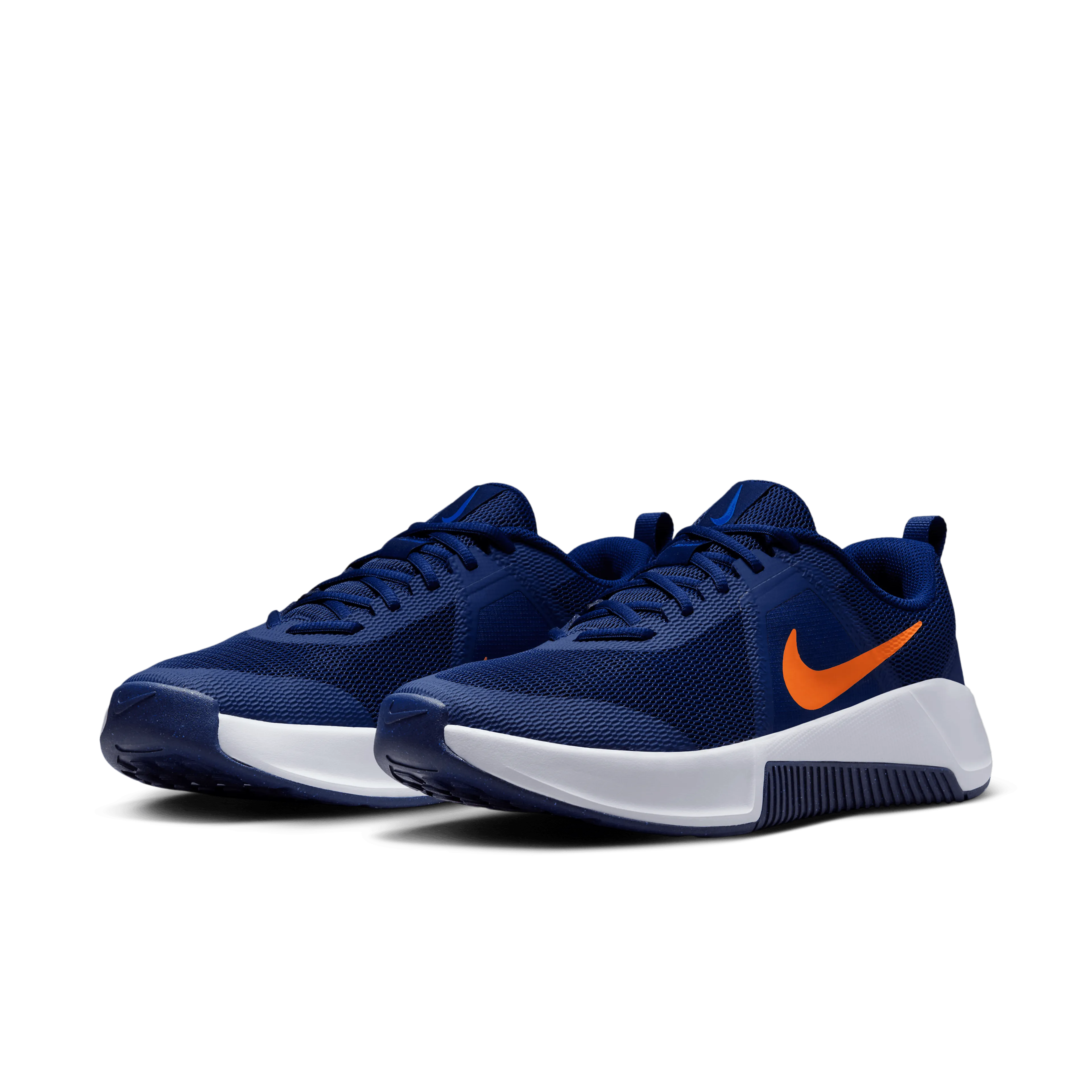 M MC TRAINER 3