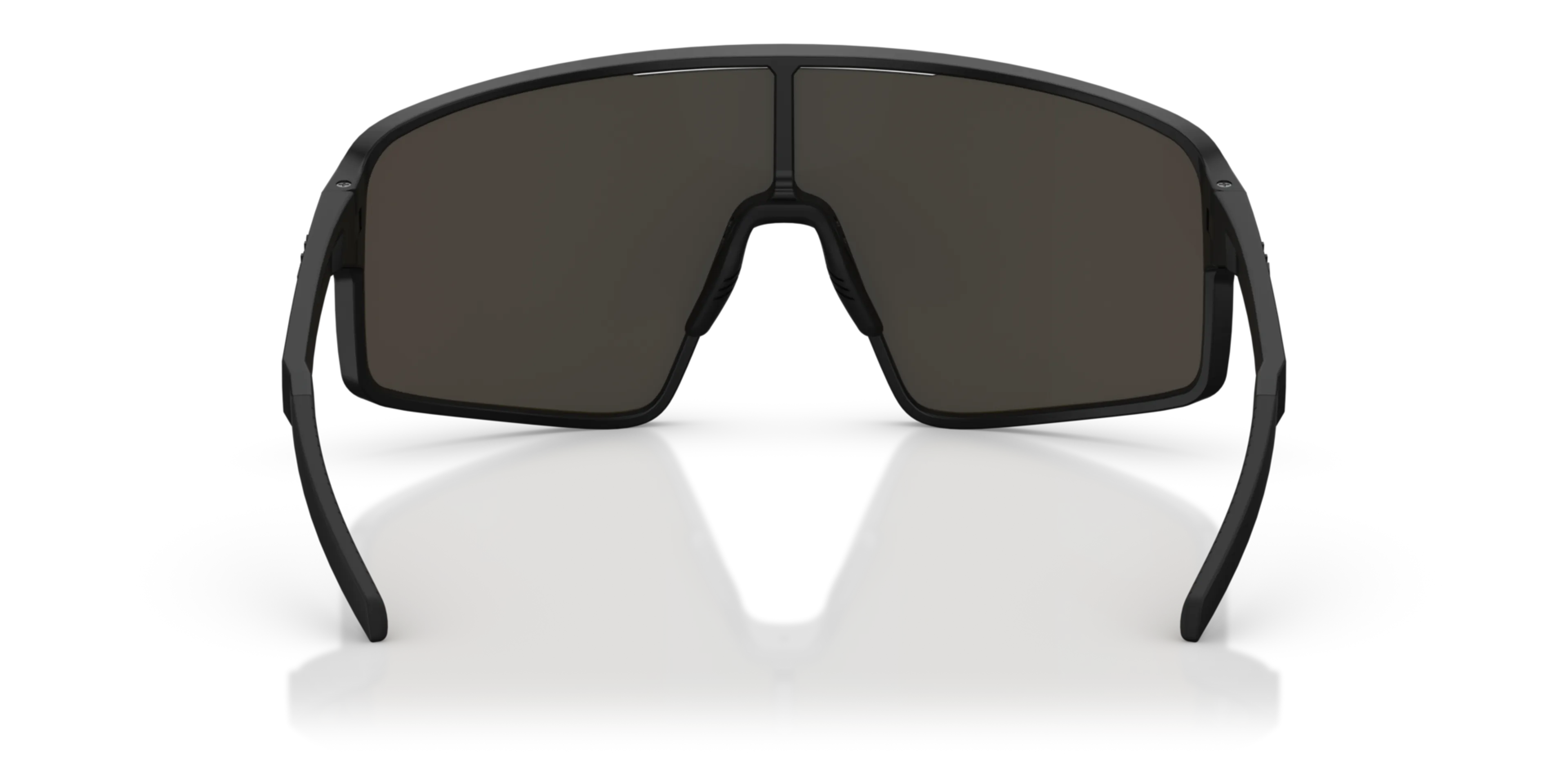P001