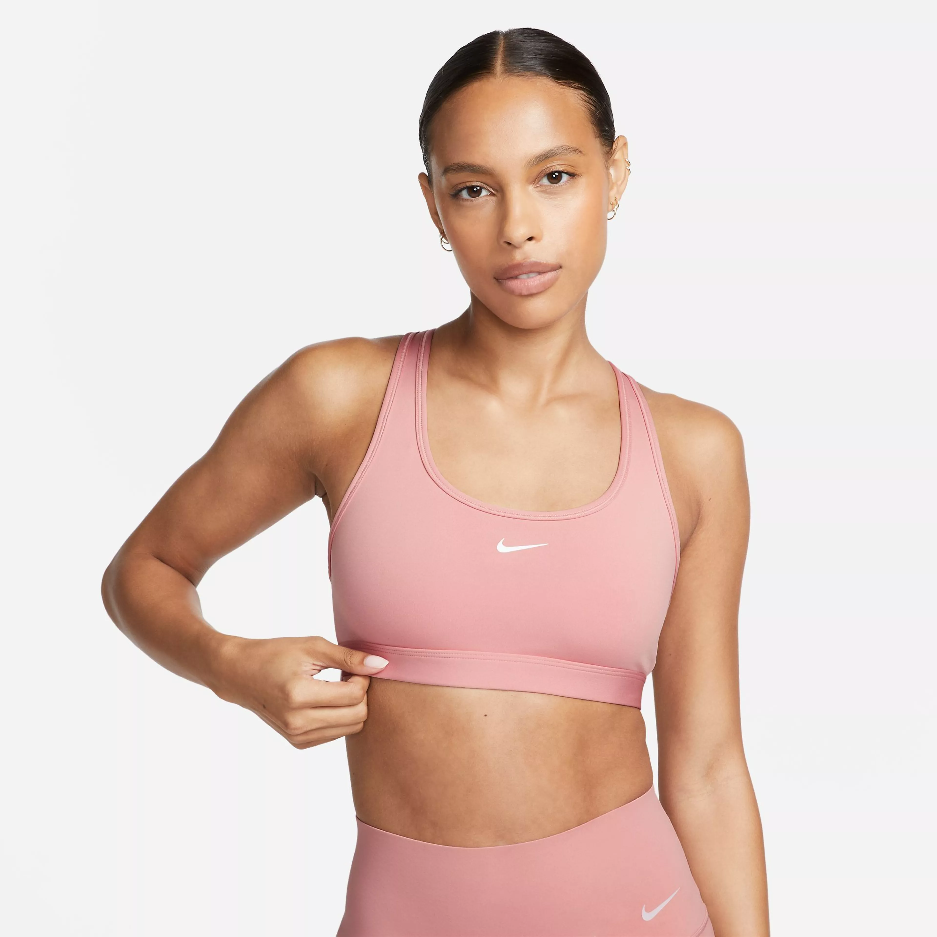Swoosh Light Support Women's Sports Bra