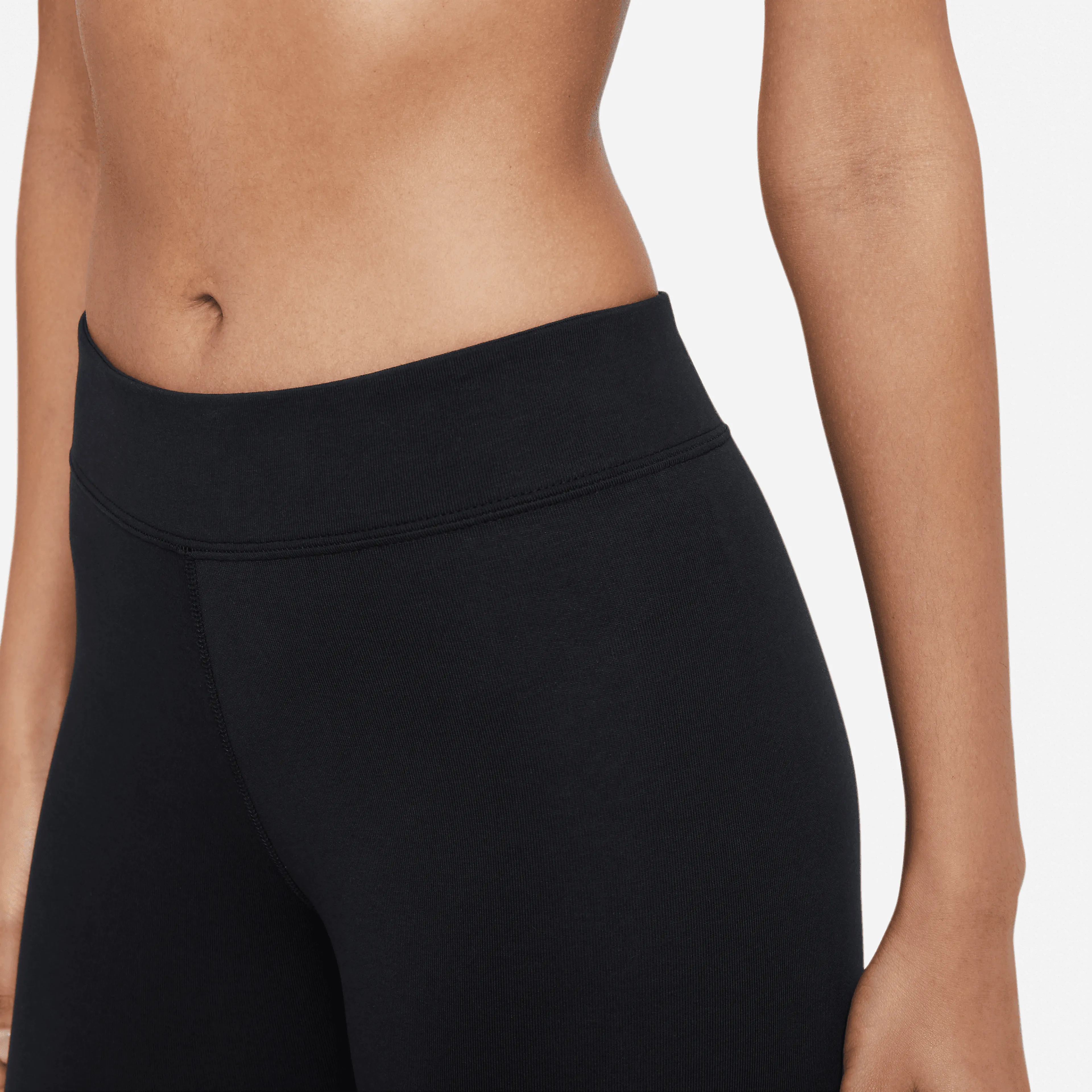 Nike Sportswear Essential Women's 7