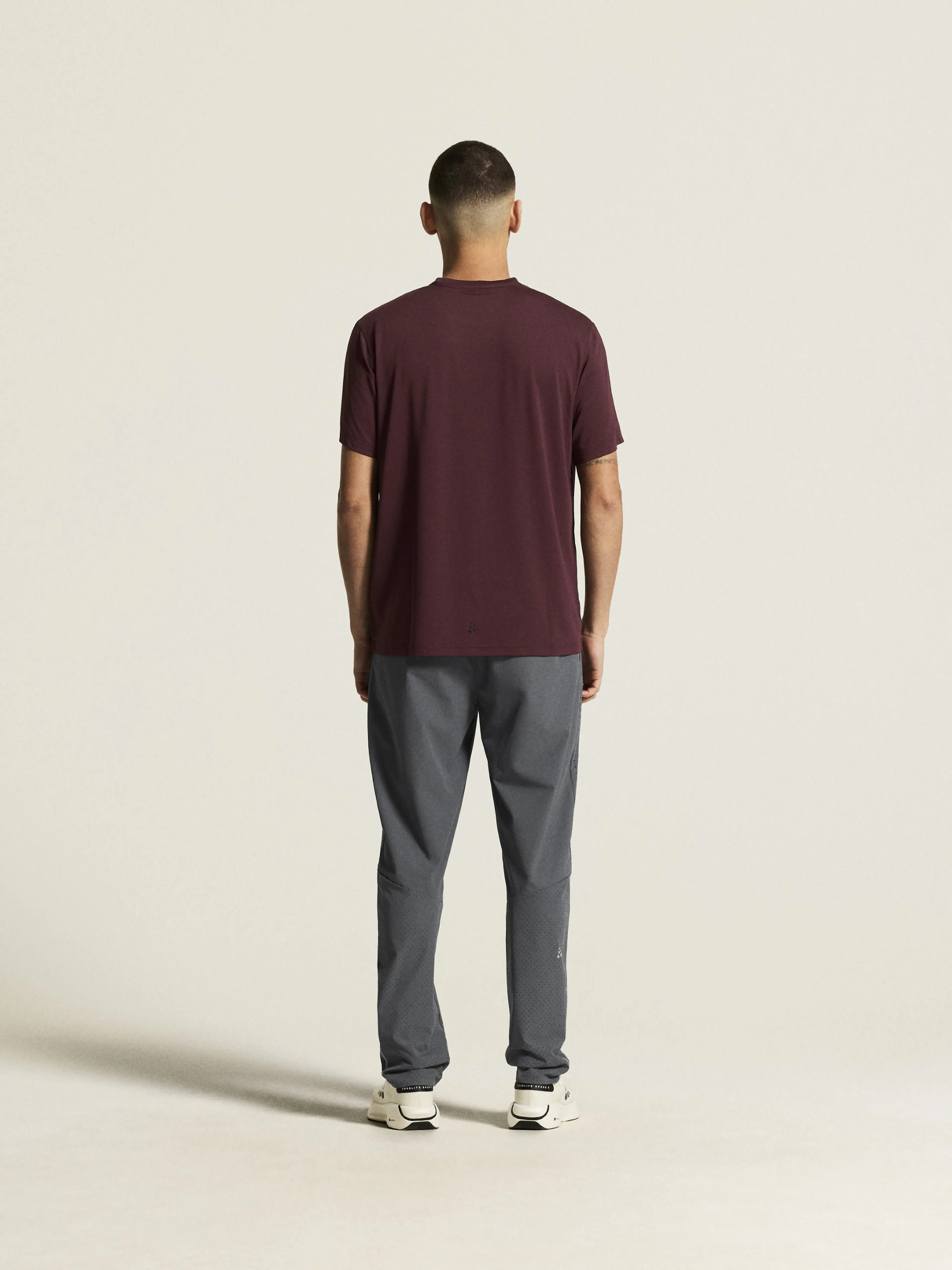 Essence Logo Tee 2 M