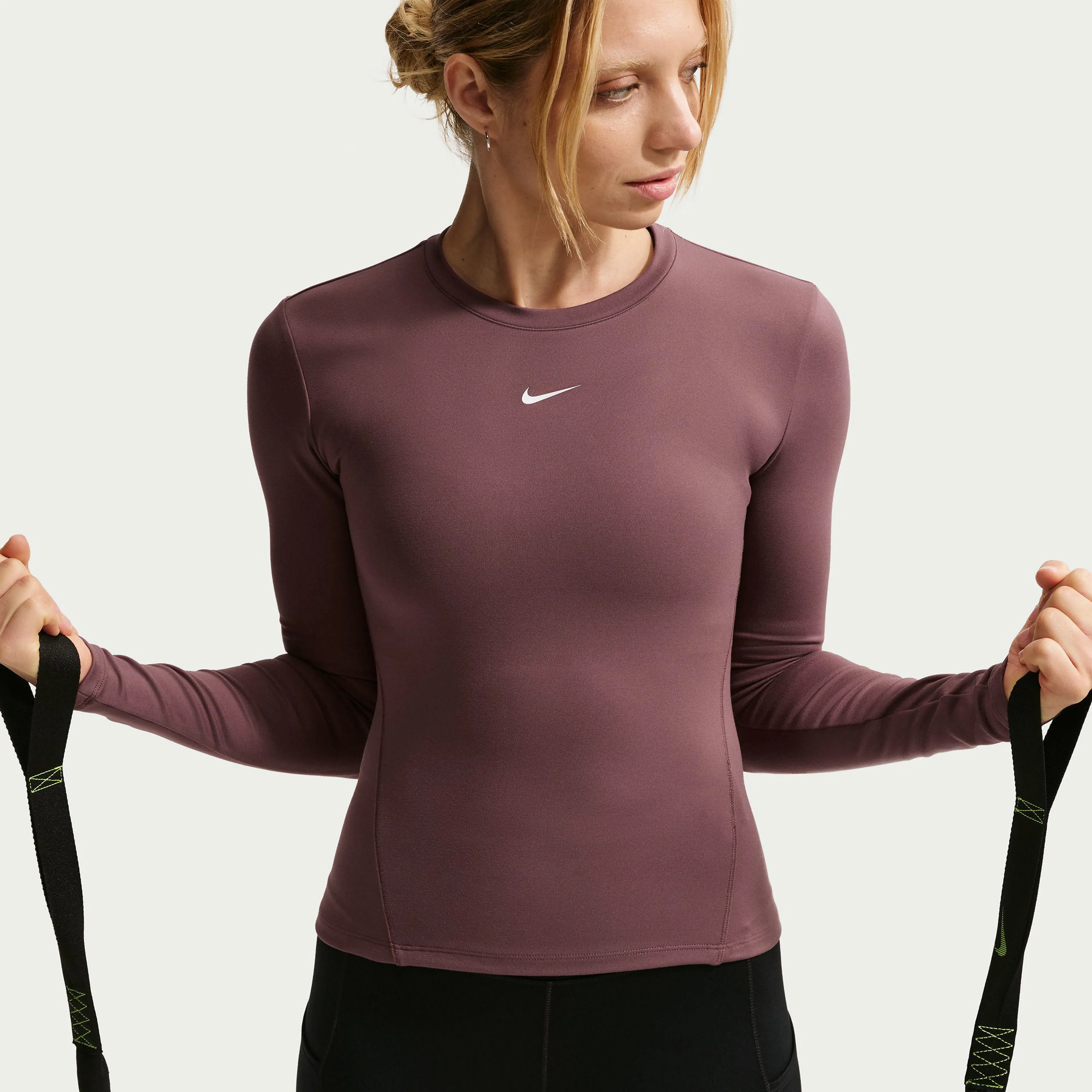 One Fitted Women's Dri-FIT Long-Sleeve Top